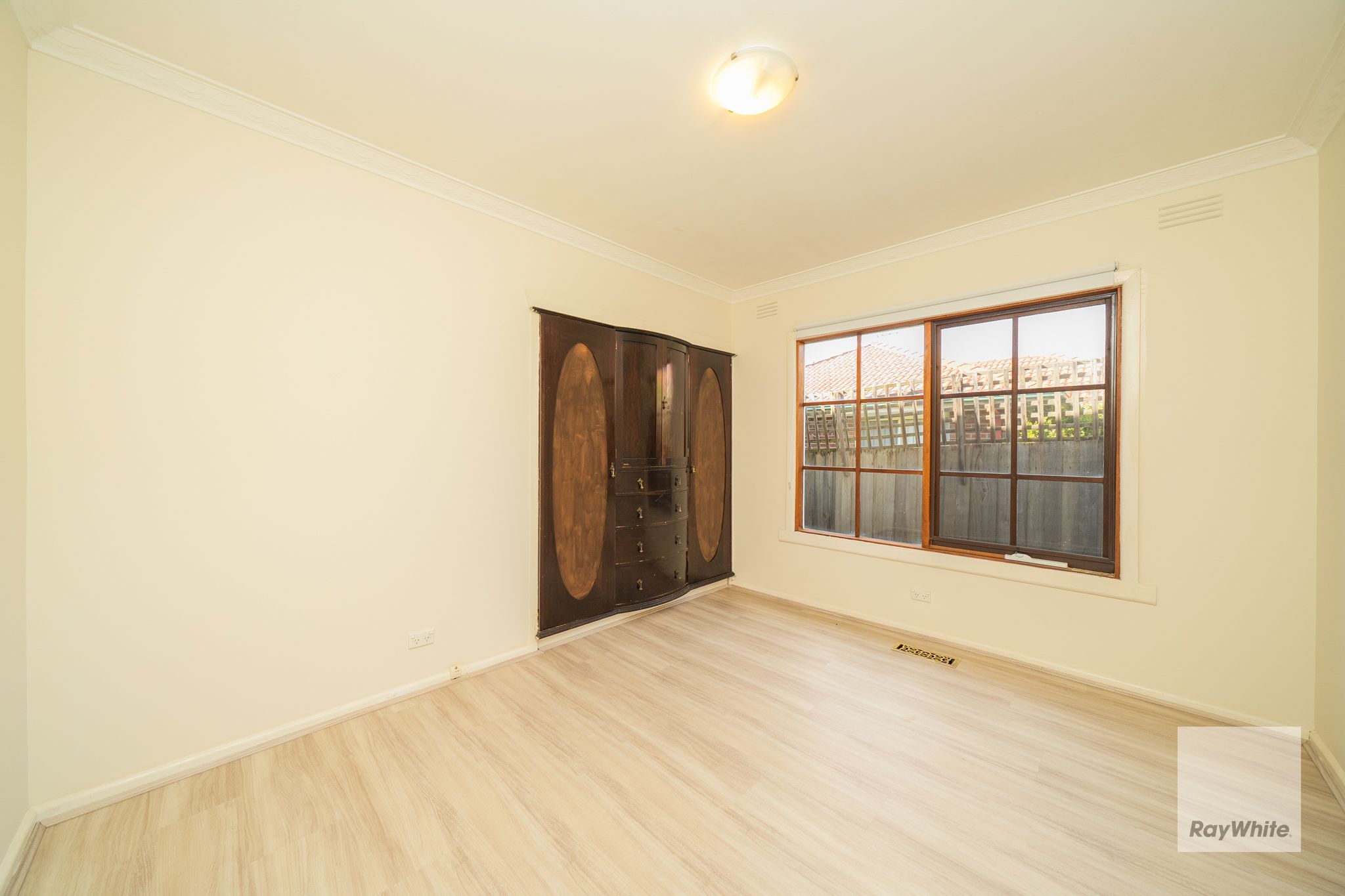 51 Koonung Road — photo 8 of 15