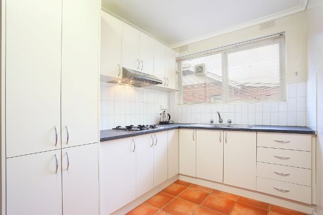 2/21 Adelaide Street, Murrumbeena, VIC 3163