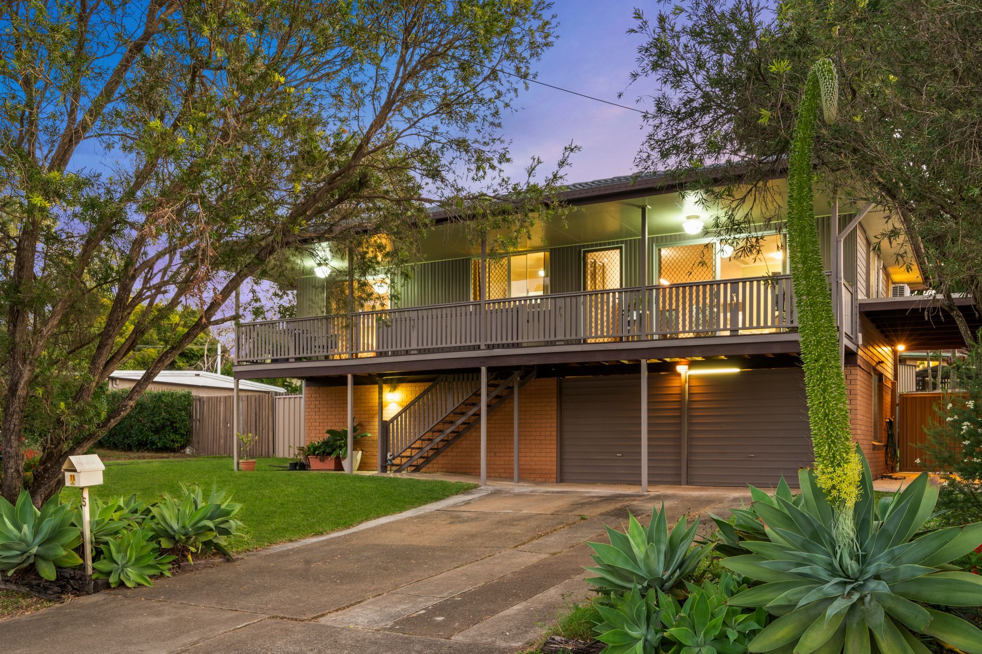 75 Woodlands Drive, Rochedale South QLD 4123