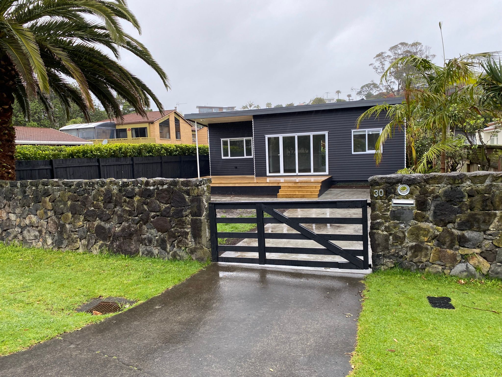 30 Laurence Street, Manly, Rodney