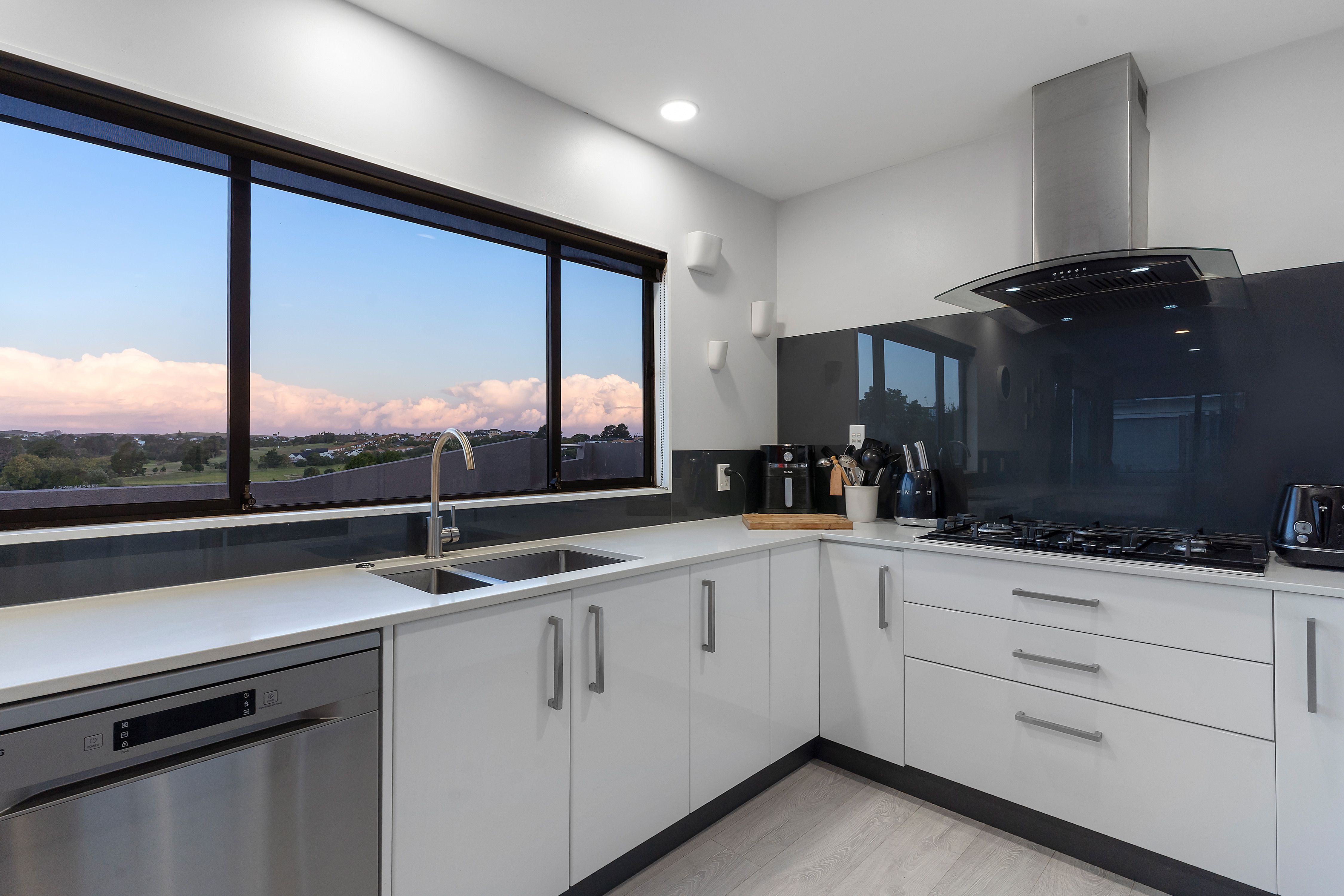 18 Roseville Road, Gulf Harbour, Rodney