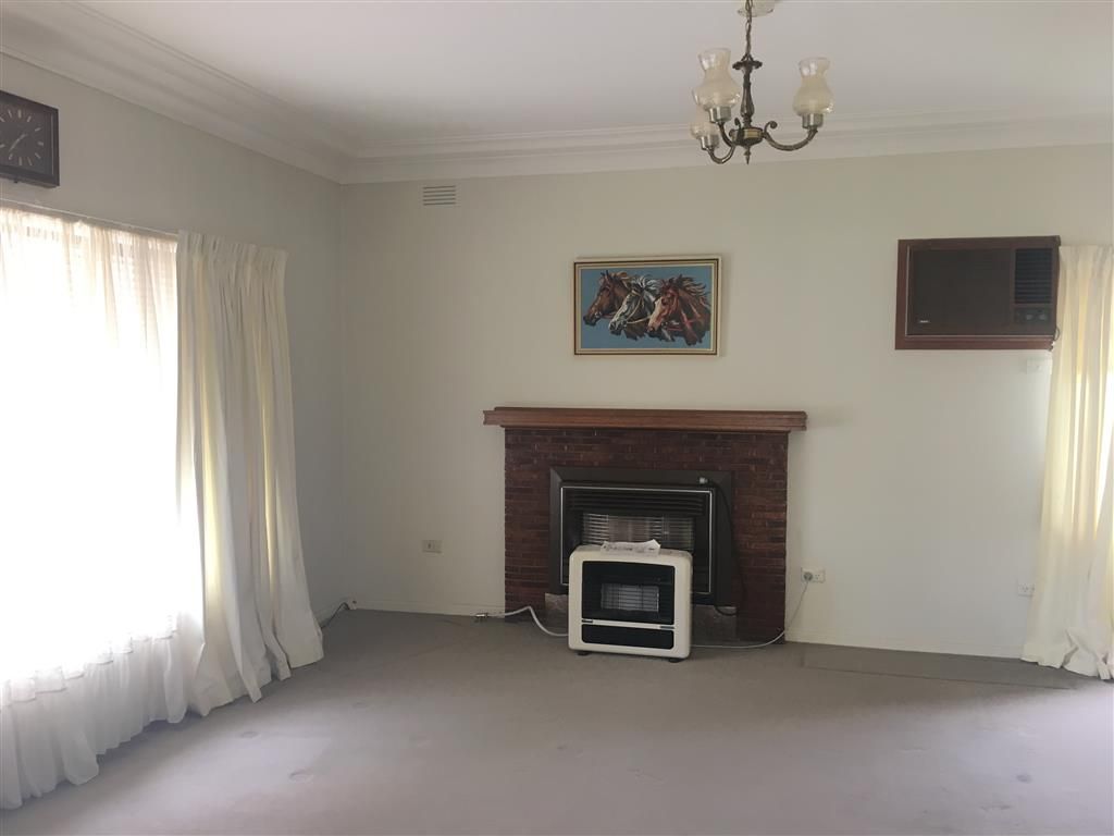34 Howick Street, Tumut, NSW 2720