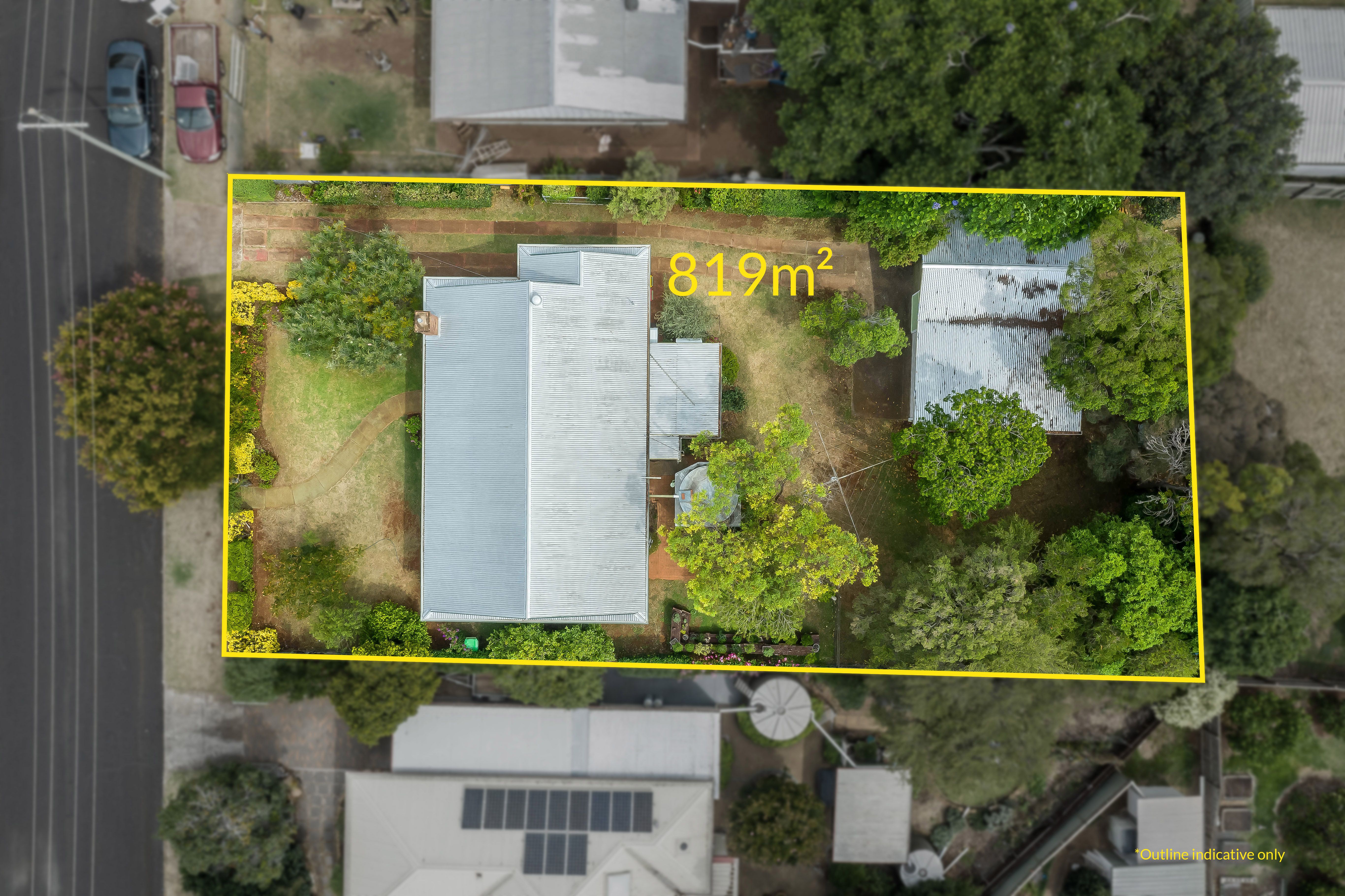 11 Stehn Street, Harristown QLD 4350