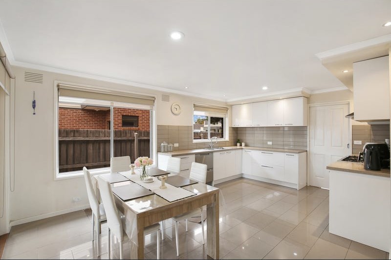1/2 Burton Street, Lalor, VIC 3075