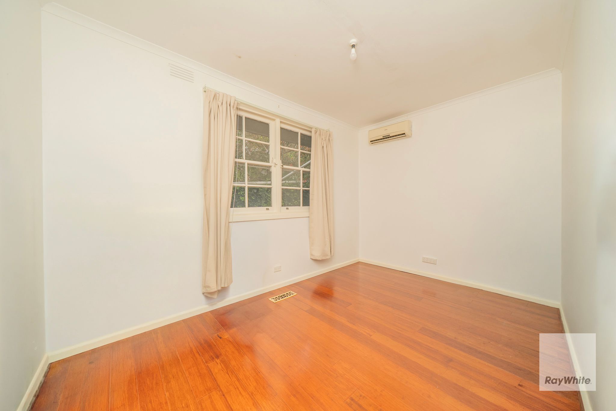 12 Beaumont Street — photo 11 of 15