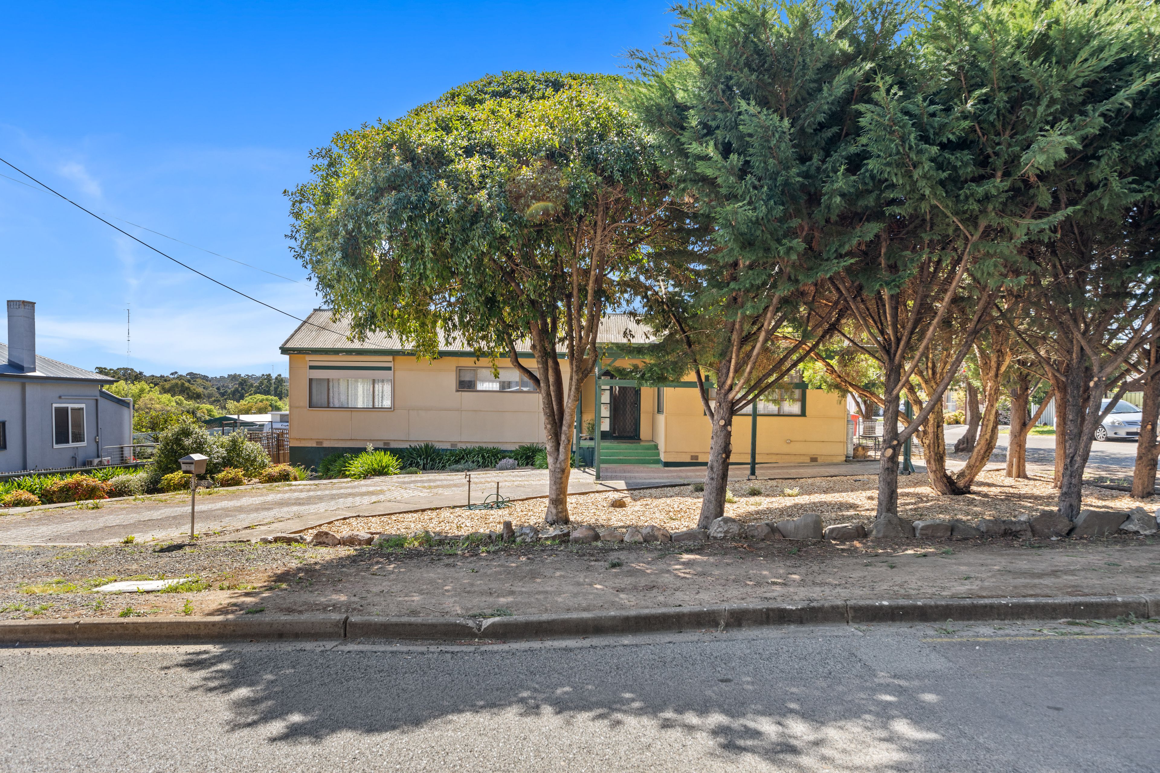 33 Agnes Street, Clare, SA 5453