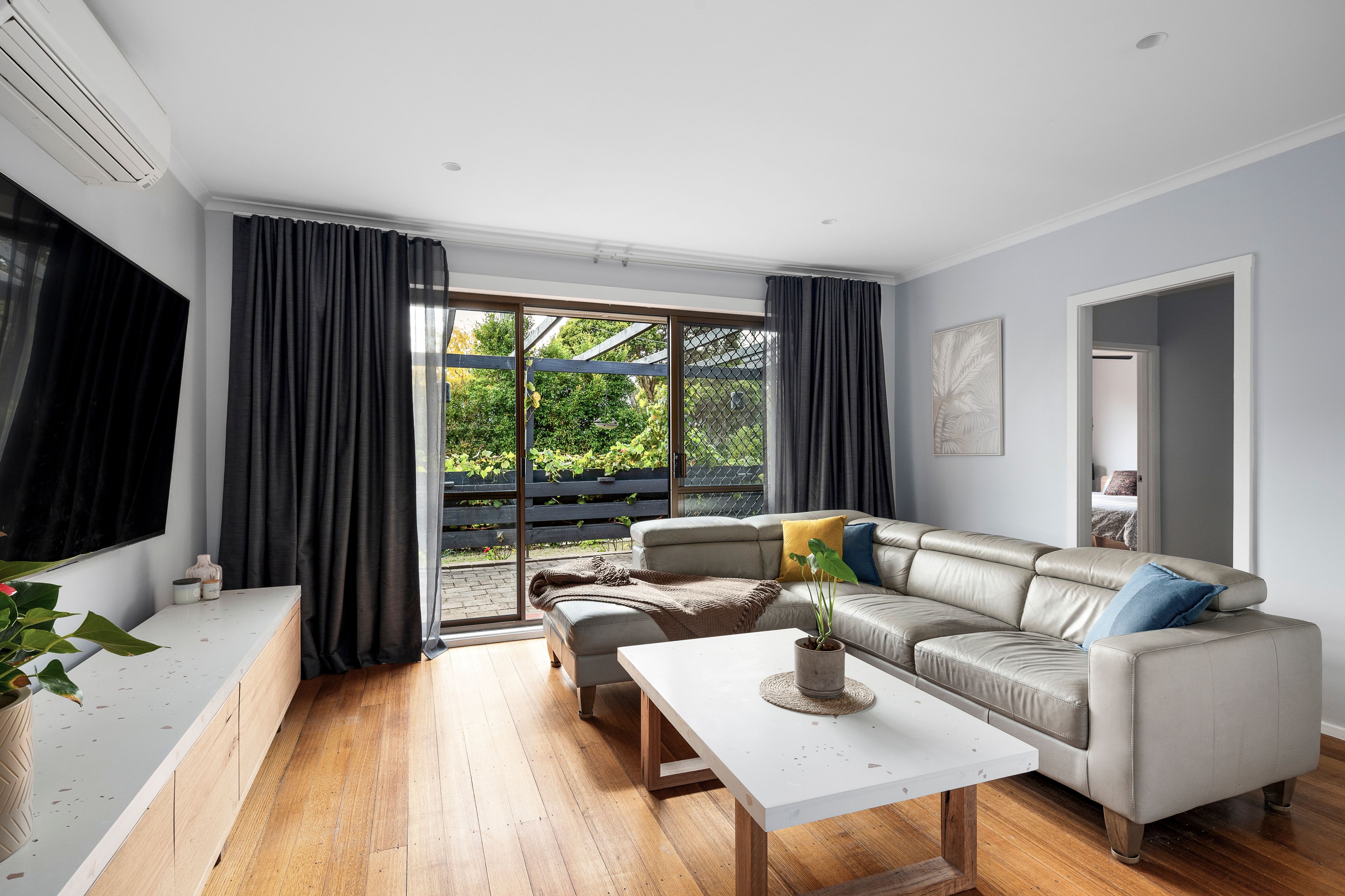 8 Nodding Avenue, Frankston North, VIC 3200