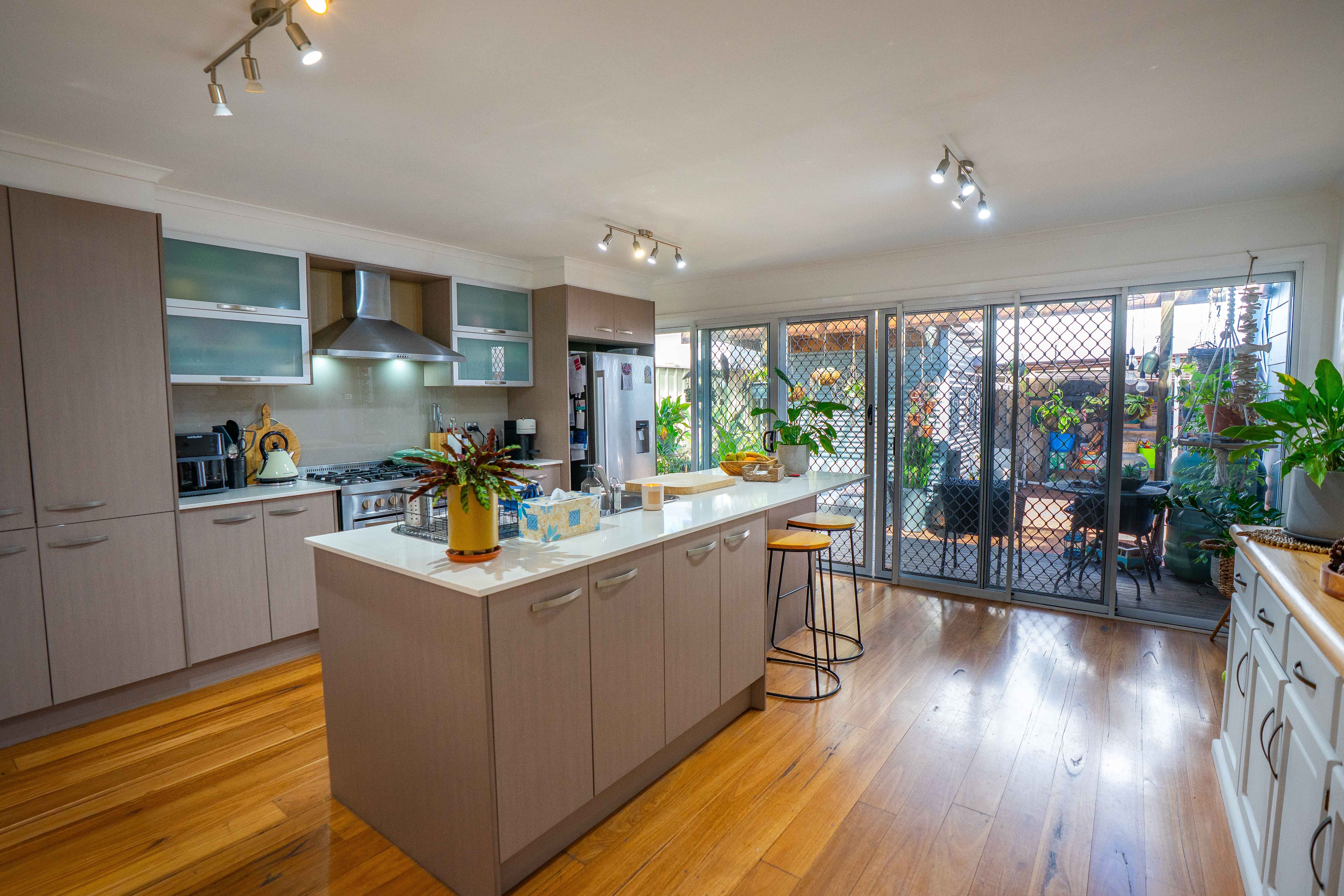 2 Hargrave Street — photo 15 of 21