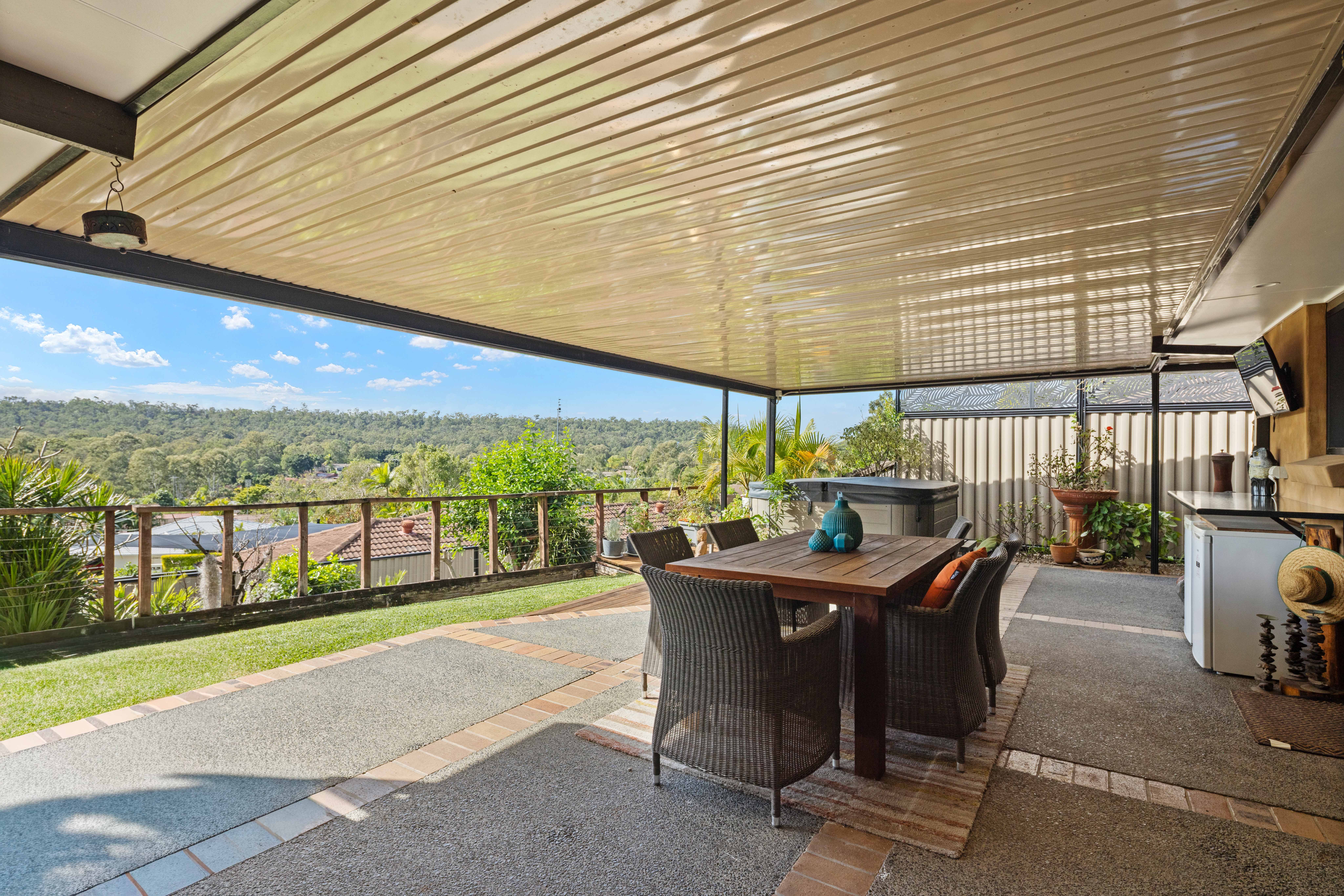 9 Western Way, Oxenford, QLD 4210