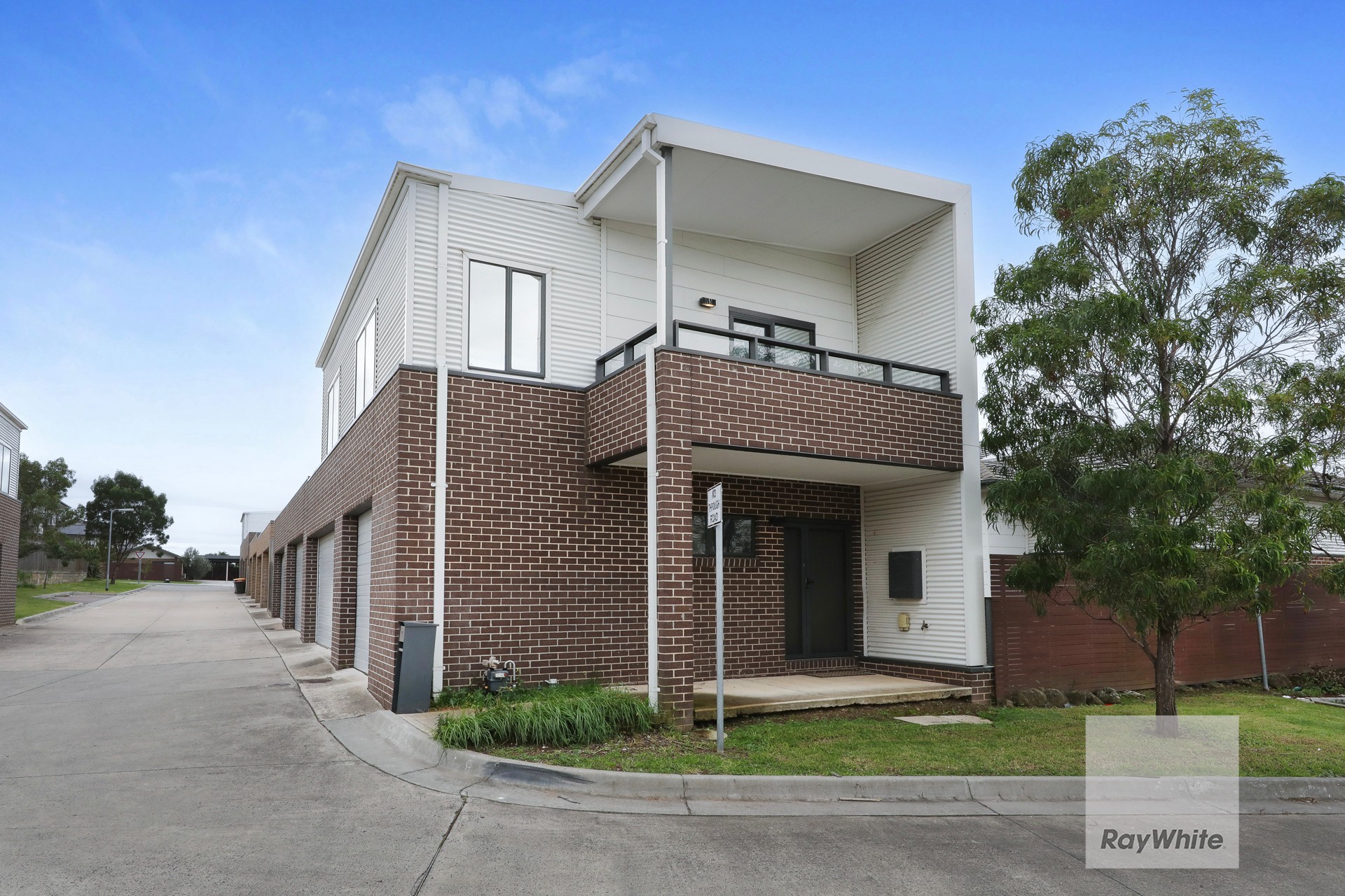 18 Dapple La, Westmeadows, VIC 3049
