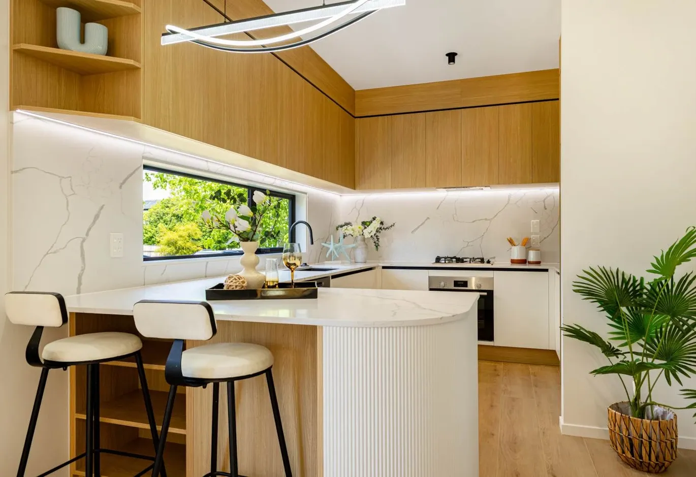 16E Grande Vue Road, Papatoetoe, Manukau City