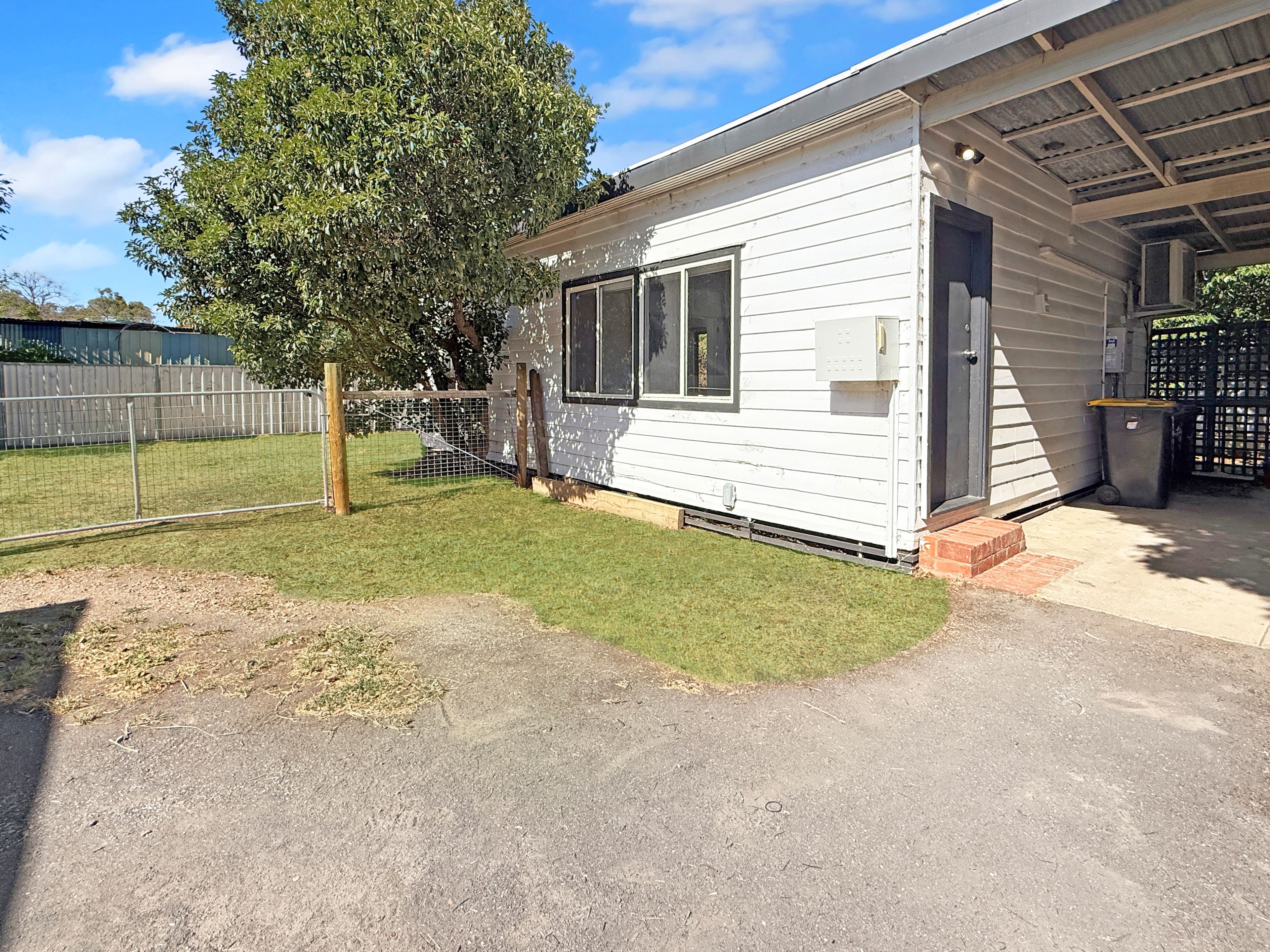 3/6 Charman Avenue — photo 4 of 13