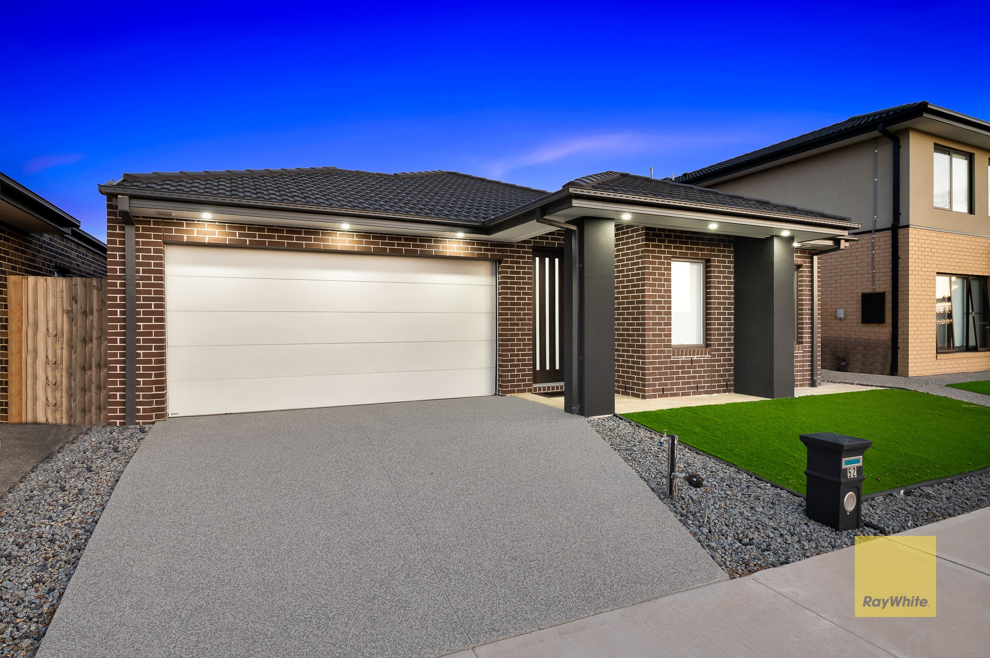 52 Charleston Road, DEANSIDE, VIC 3336