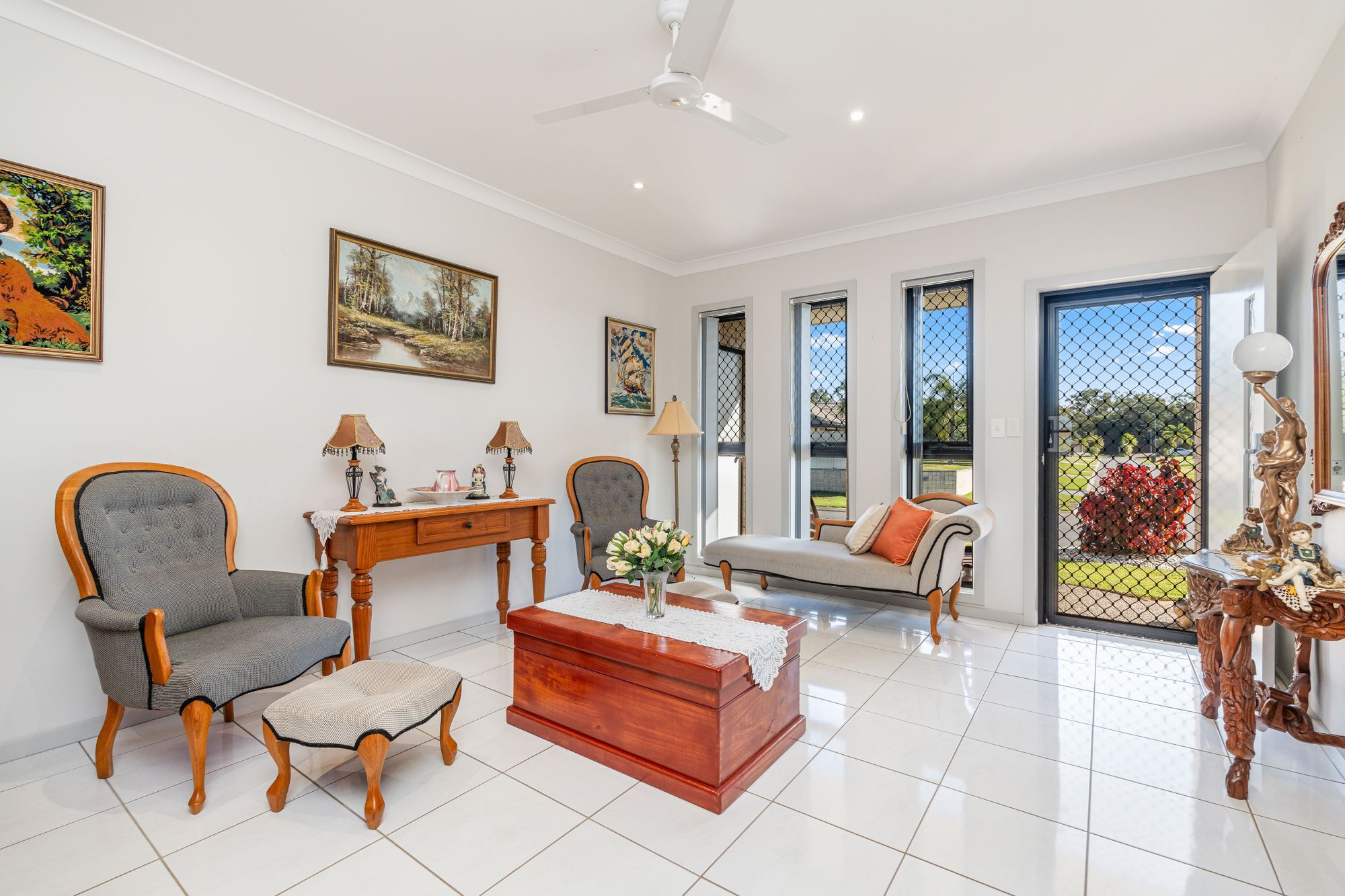 23 Gumtree Drive — photo 4 of 27