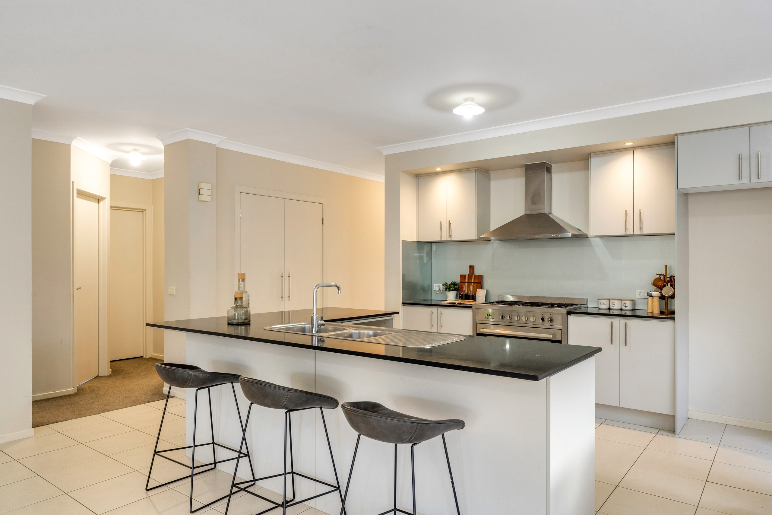 20 Birdswood Crescent, Craigieburn, VIC 3064