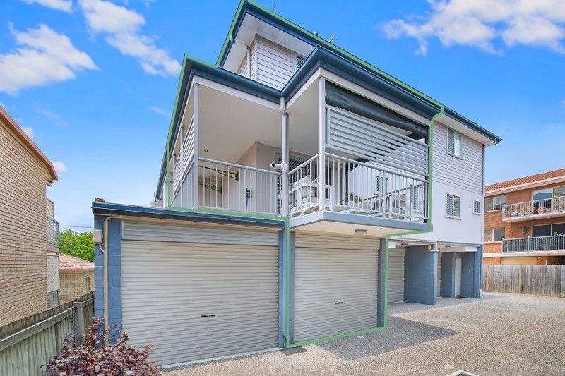 2/32 Dickenson Street — photo from Ray White Carina