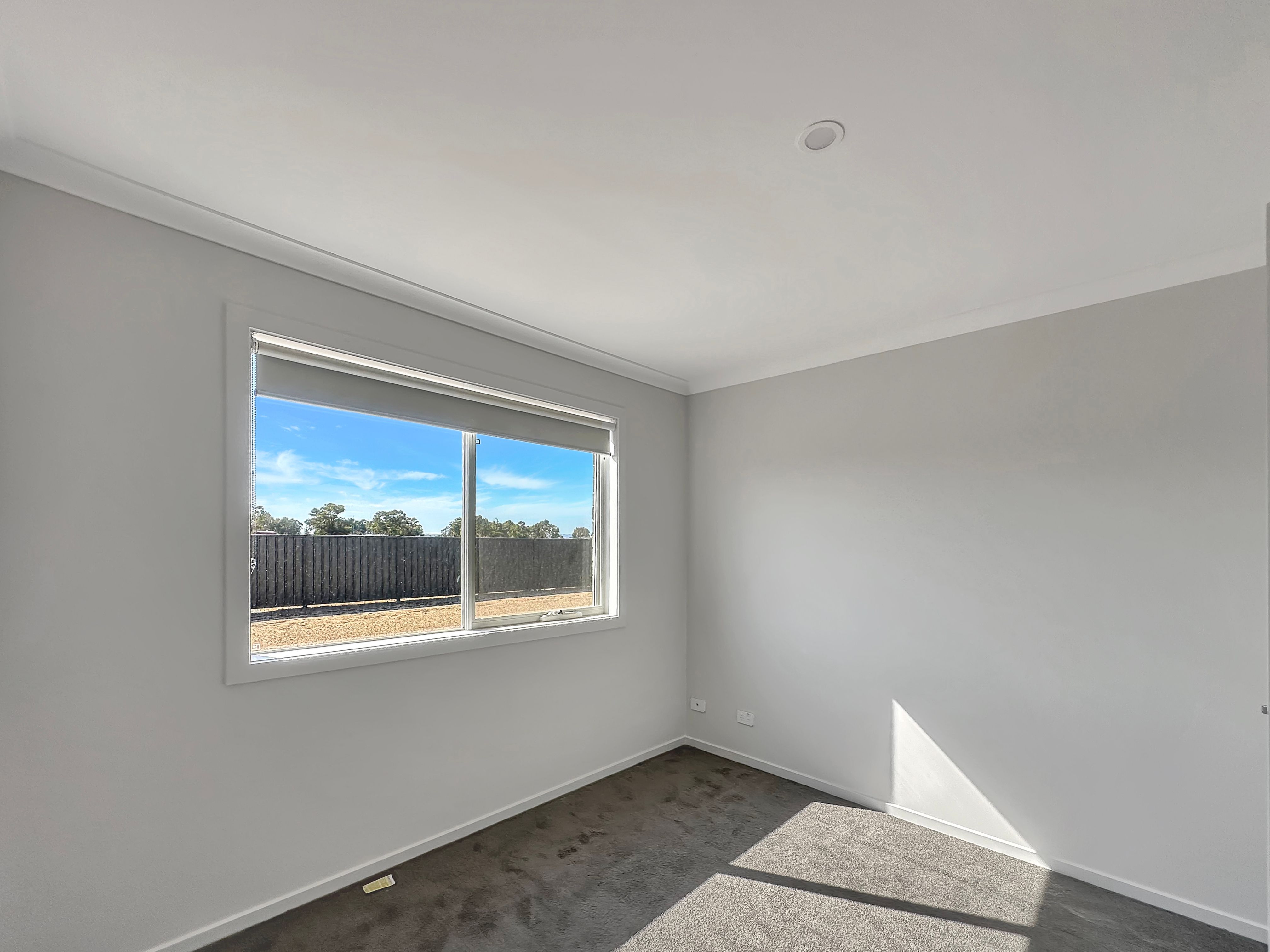 22 Honeyeater Street — photo 7 of 10