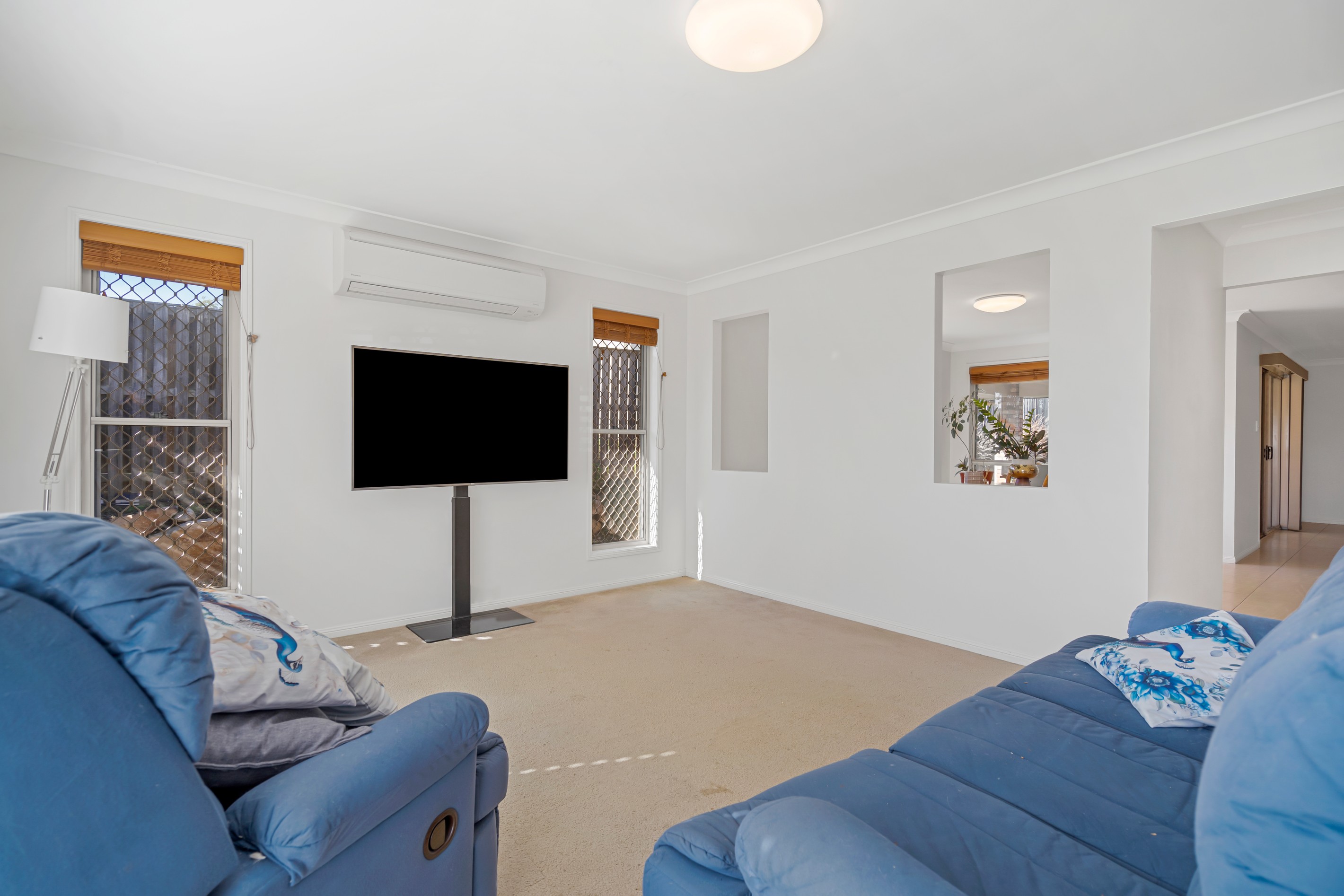 4 Crystalwood Court, Fernvale, QLD 4306