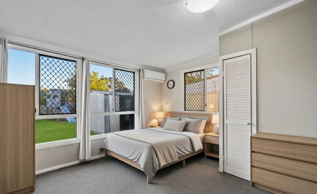 6 Acacia Road — photo 8 of 16