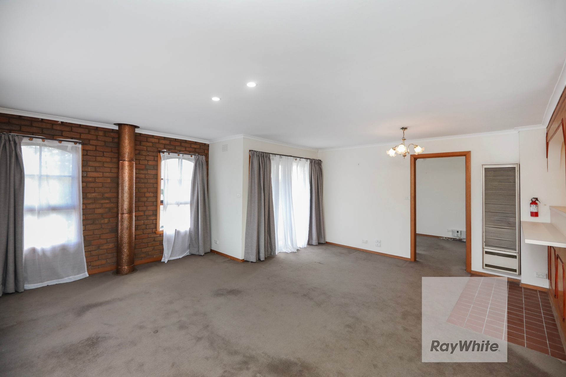 6 Koonalda Road, Gladstone Park, VIC 3043