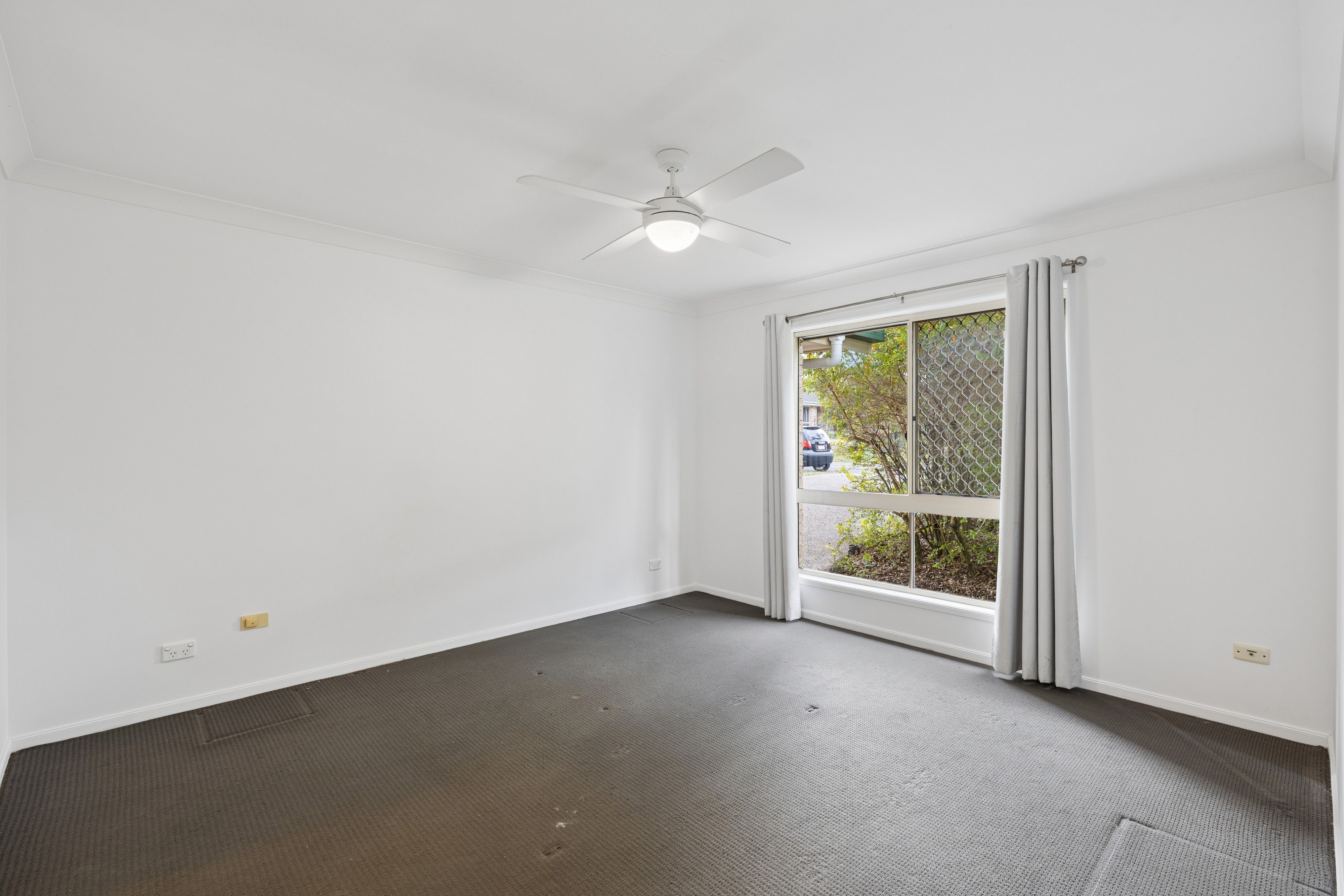 18 Tralee Street — photo 11 of 23