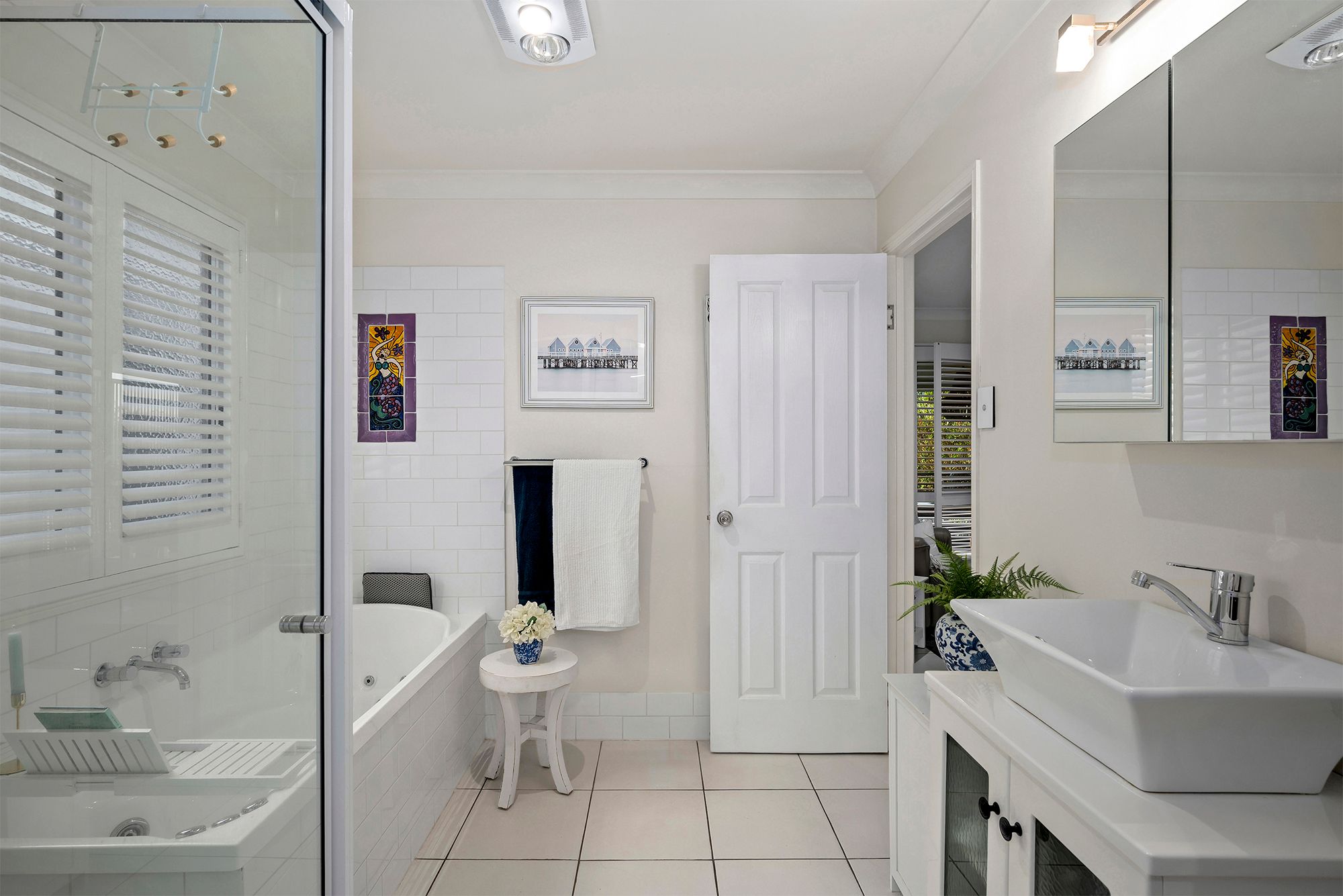 188A Hornibrook Esplanade — photo 14 of 30