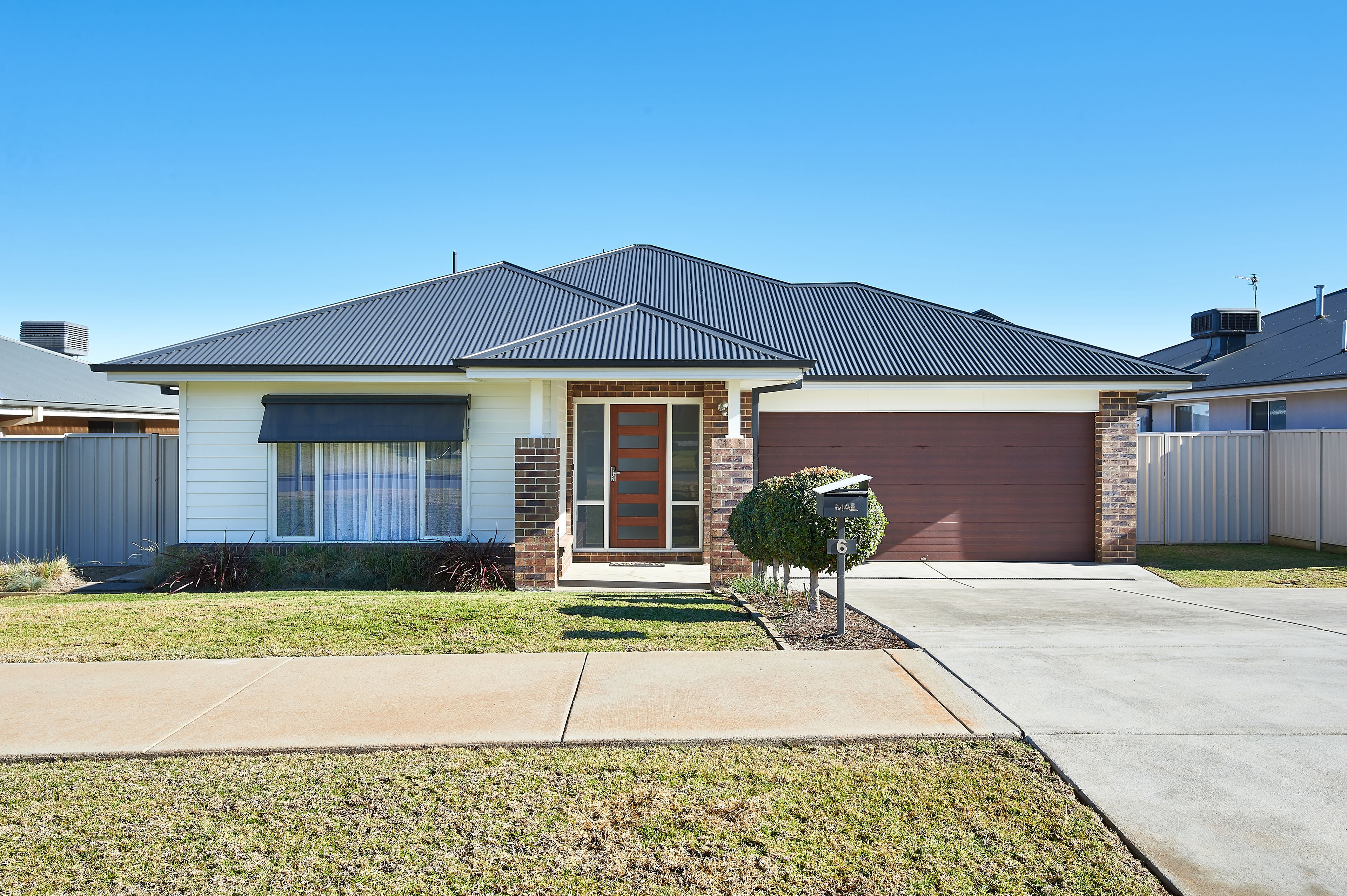 6 Colombo Avenue, Gobbagombalin, NSW 2650