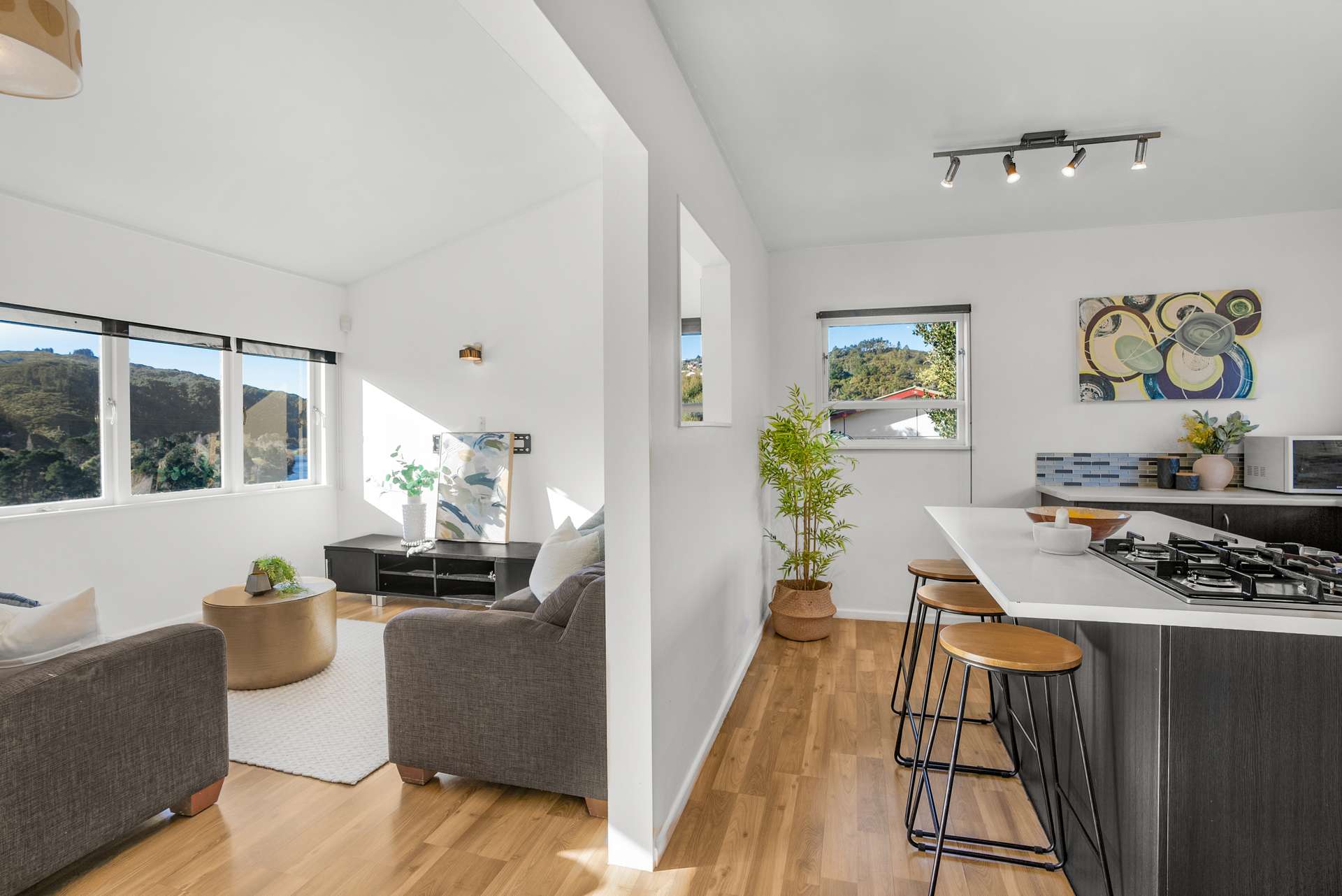 2/54 Holborn Drive photo 5