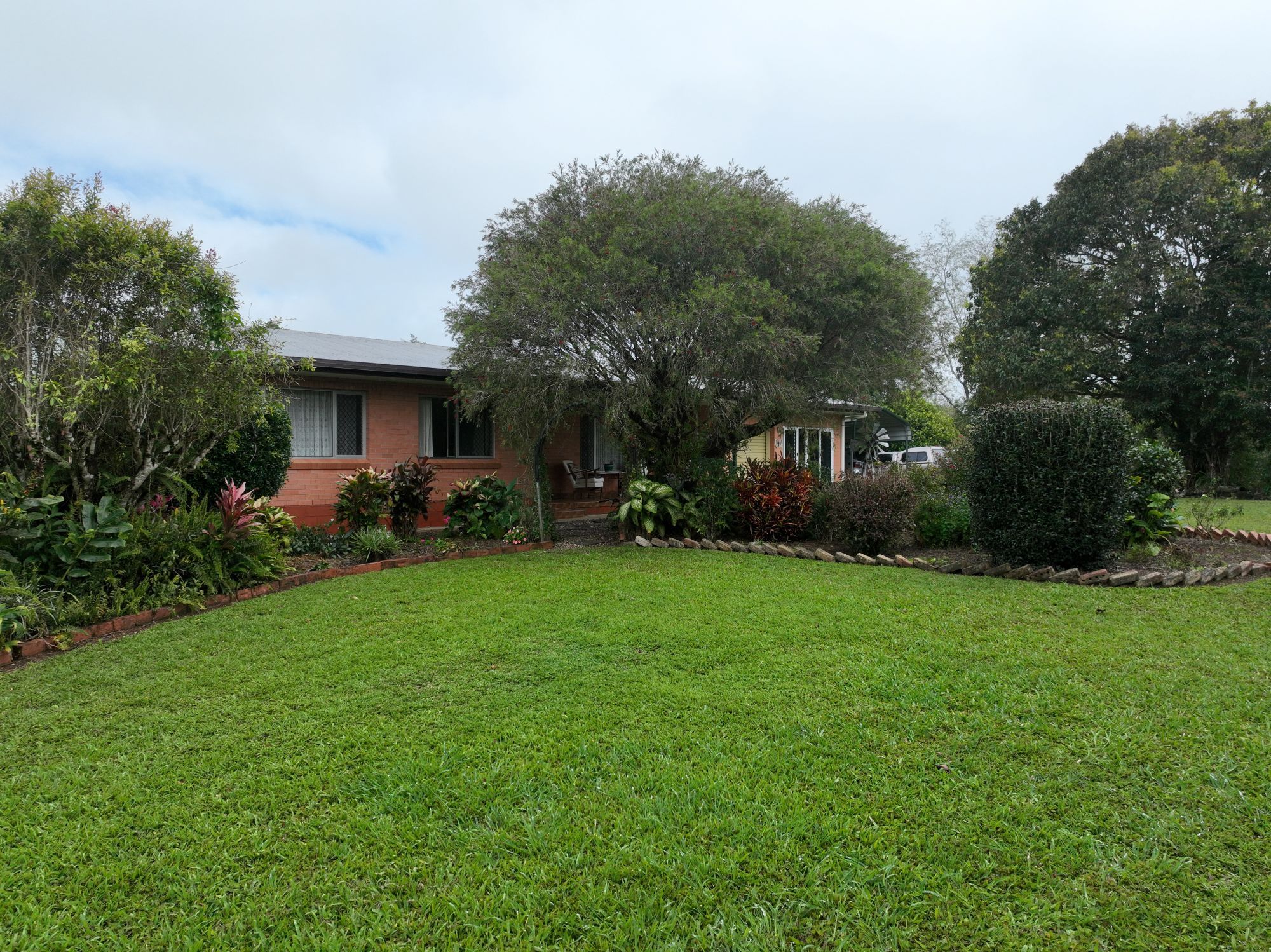 14 Croft Road — photo 3 of 30