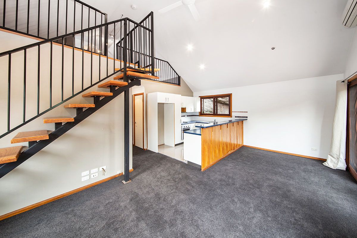 274 Prices Circuit, Woronora, NSW 2232