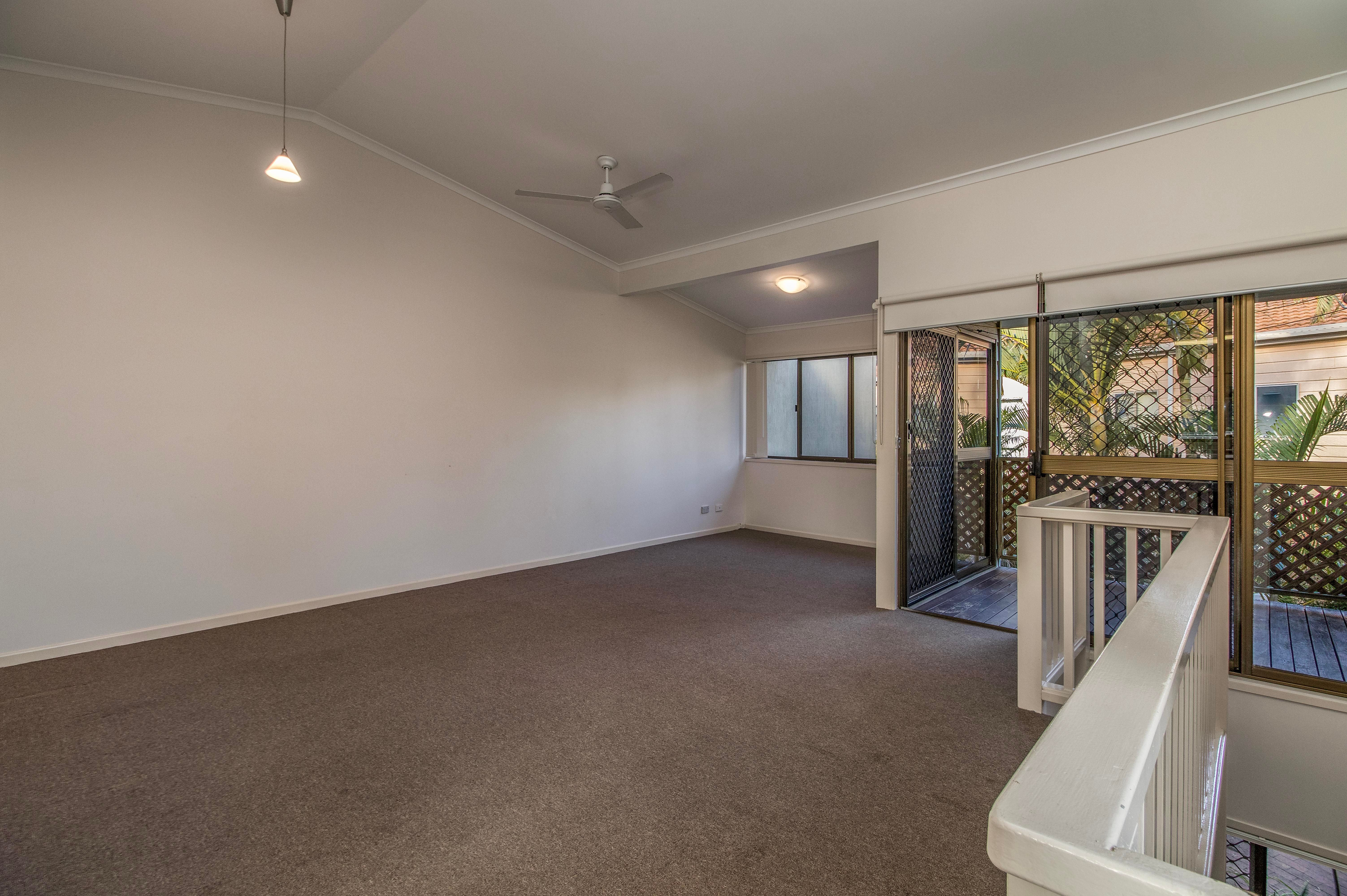 6/447 Esplanade, Torquay, QLD 4655