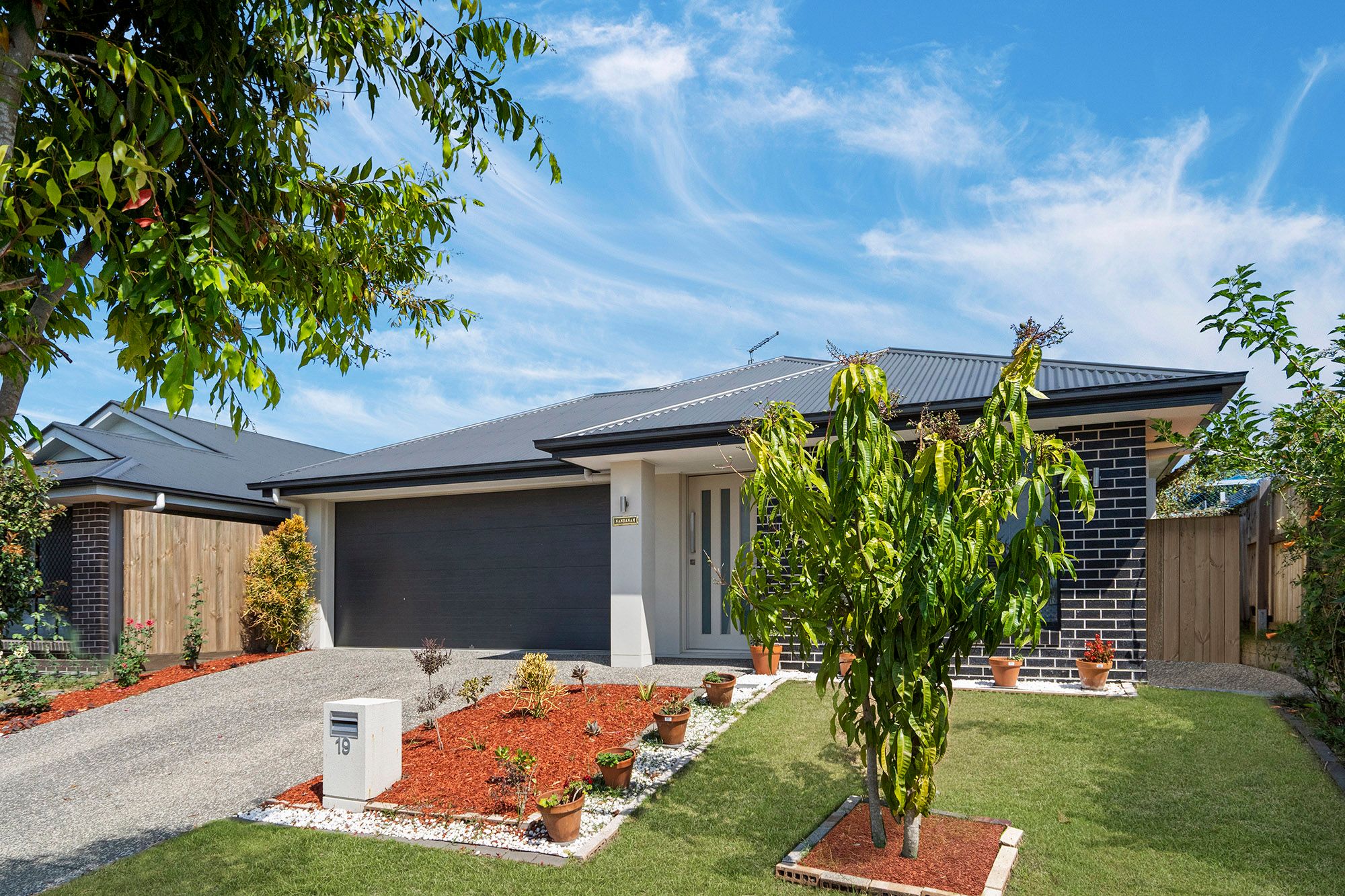 19 Mount Cooroora Street, Park Ridge, QLD 4125