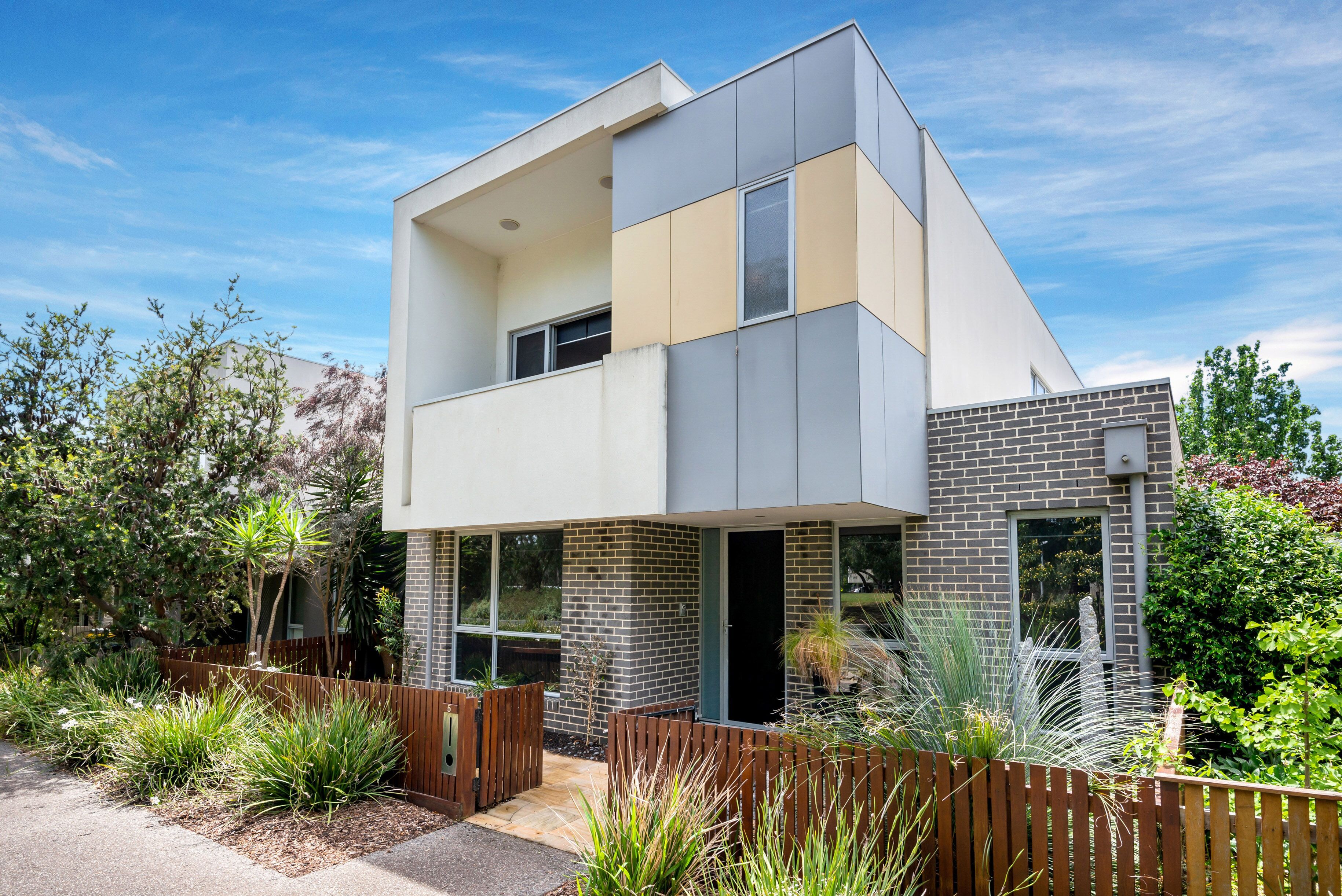 5 Varsity Walk, Bundoora, VIC 3083