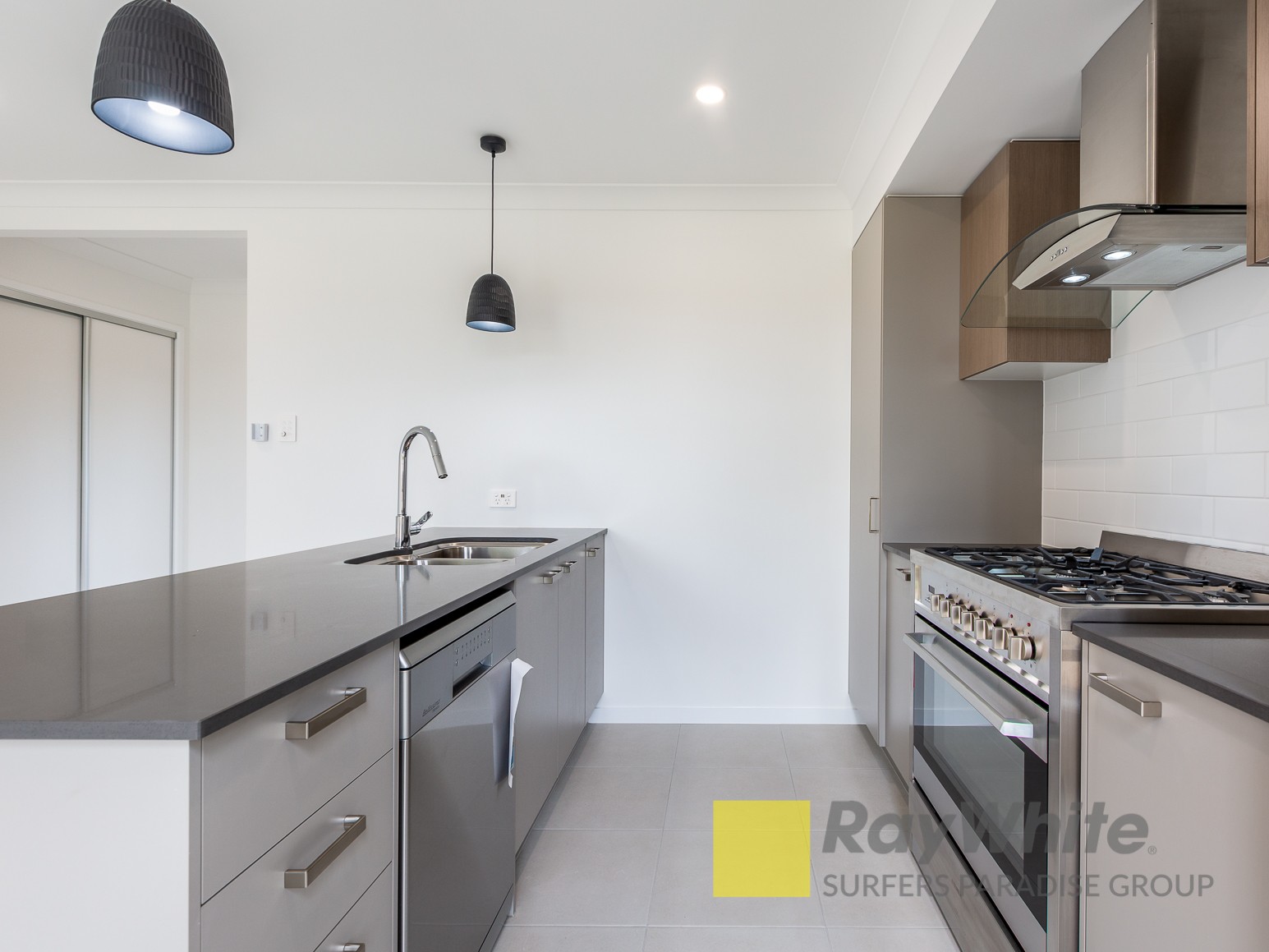 2A Pierro Place, Logan Reserve, QLD 4133