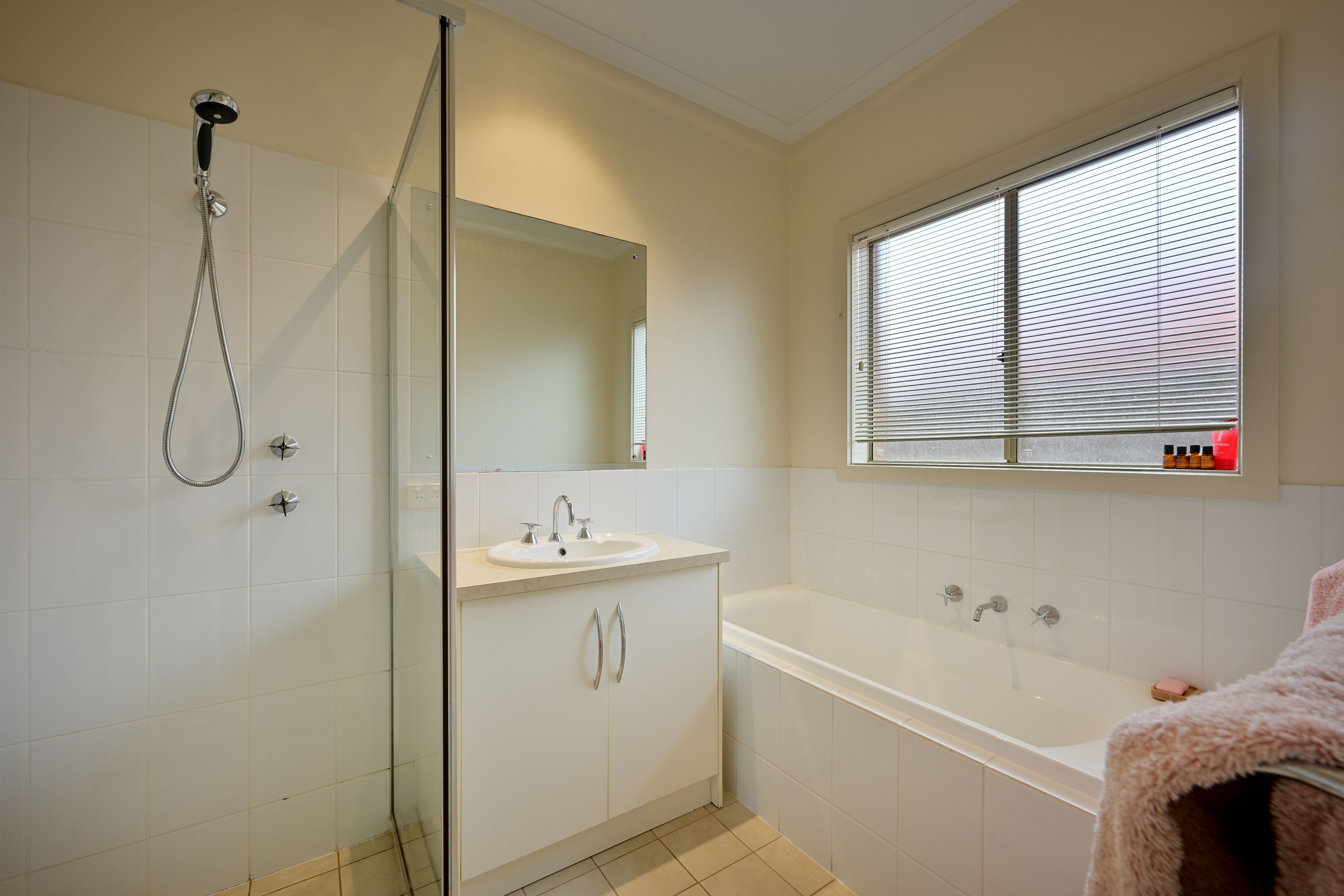 34 Jensen Avenue — photo 13 of 17