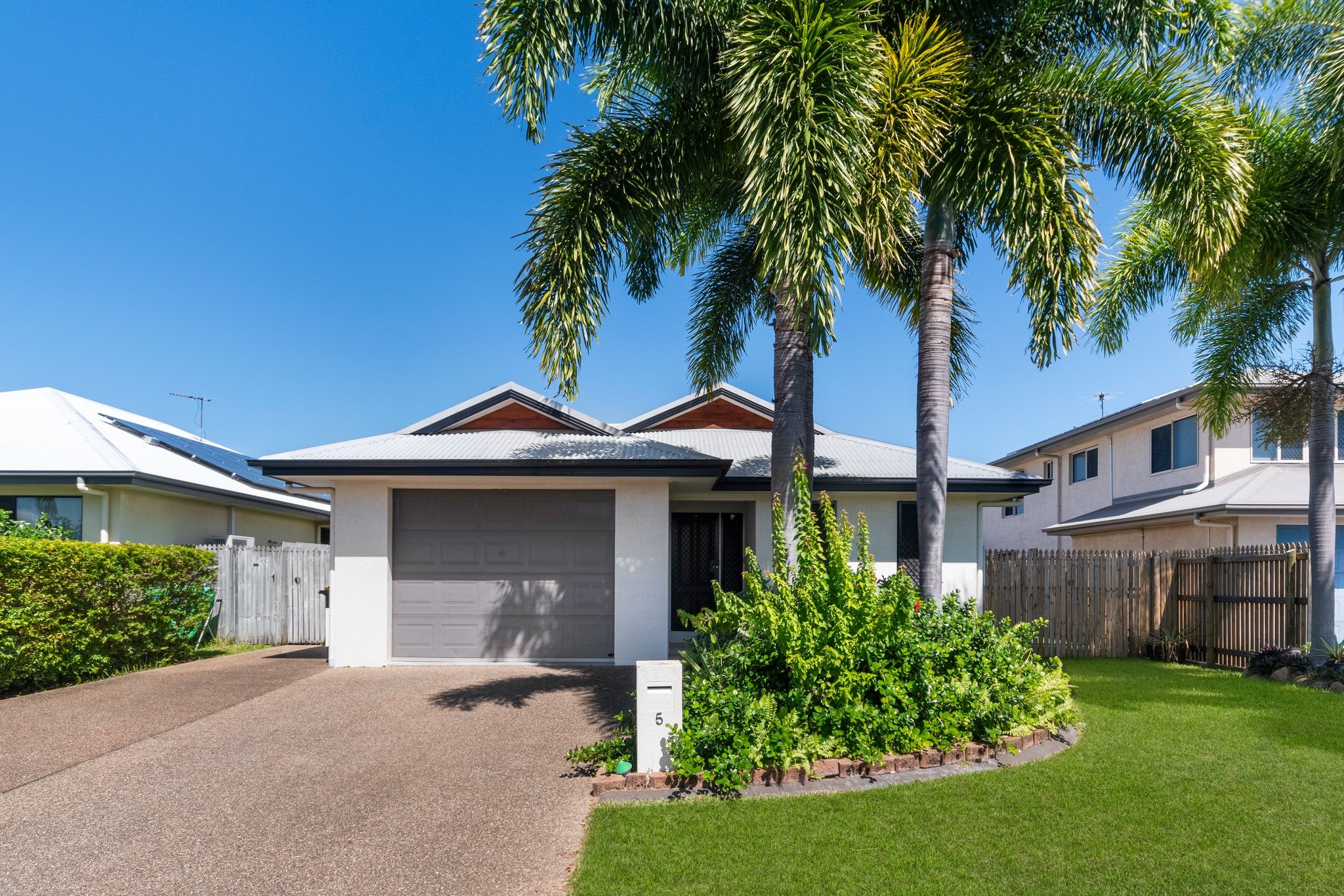 5 Carholm Court, Kirwan QLD 4817