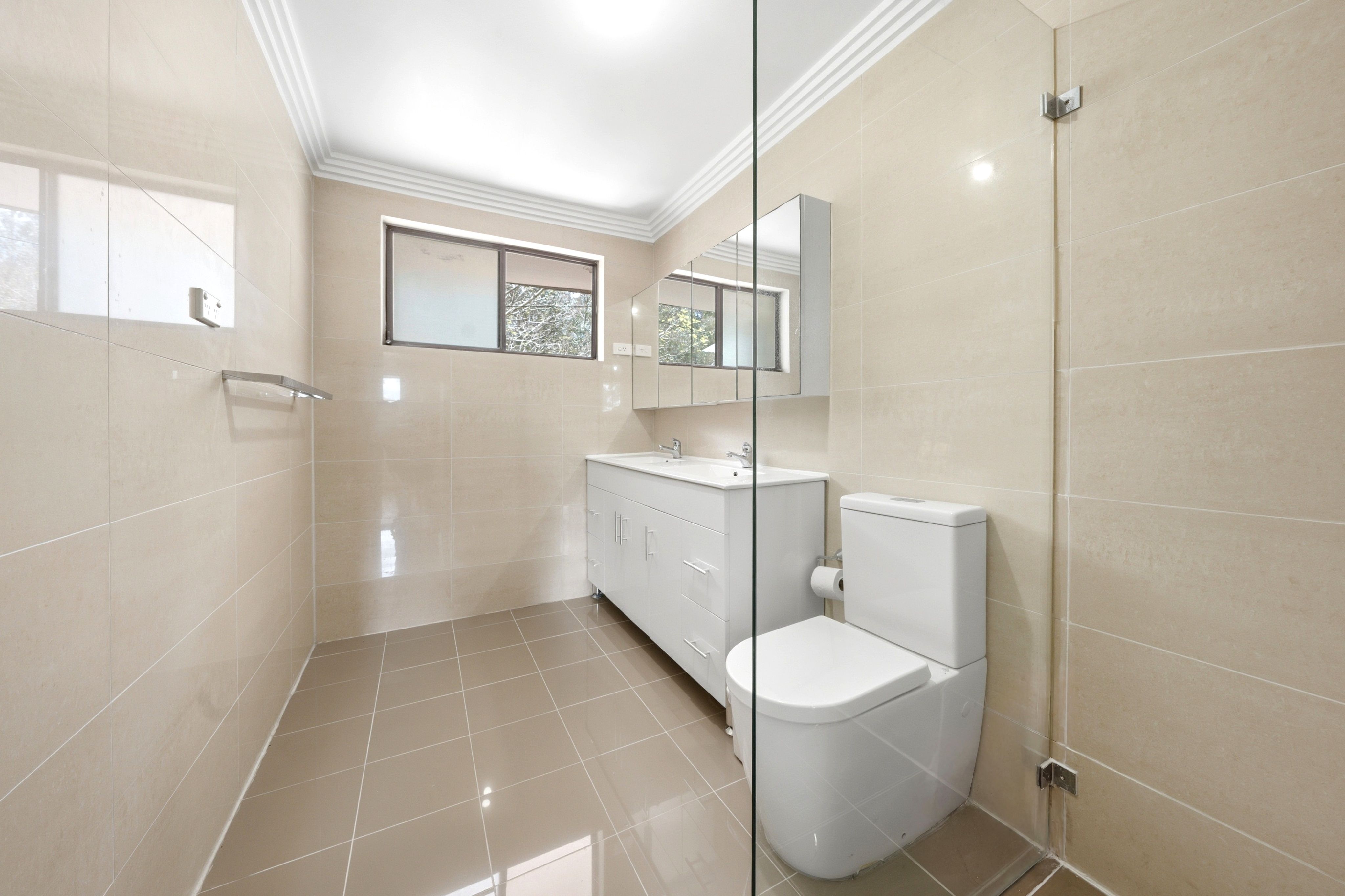 63/34-36 Ainsworth Crescent — photo 9 of 15