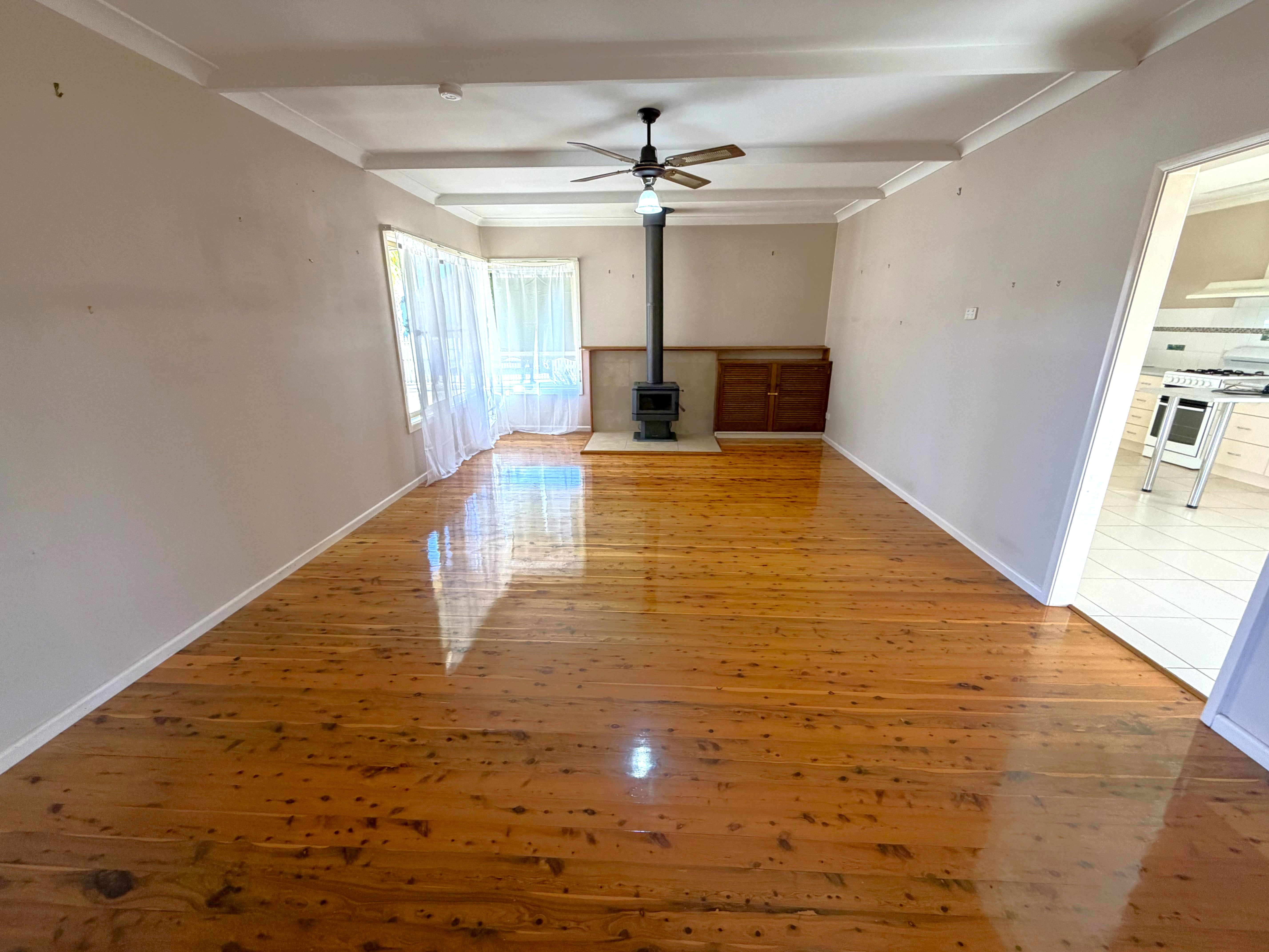 425 Wilkinson Street — photo 3 of 11