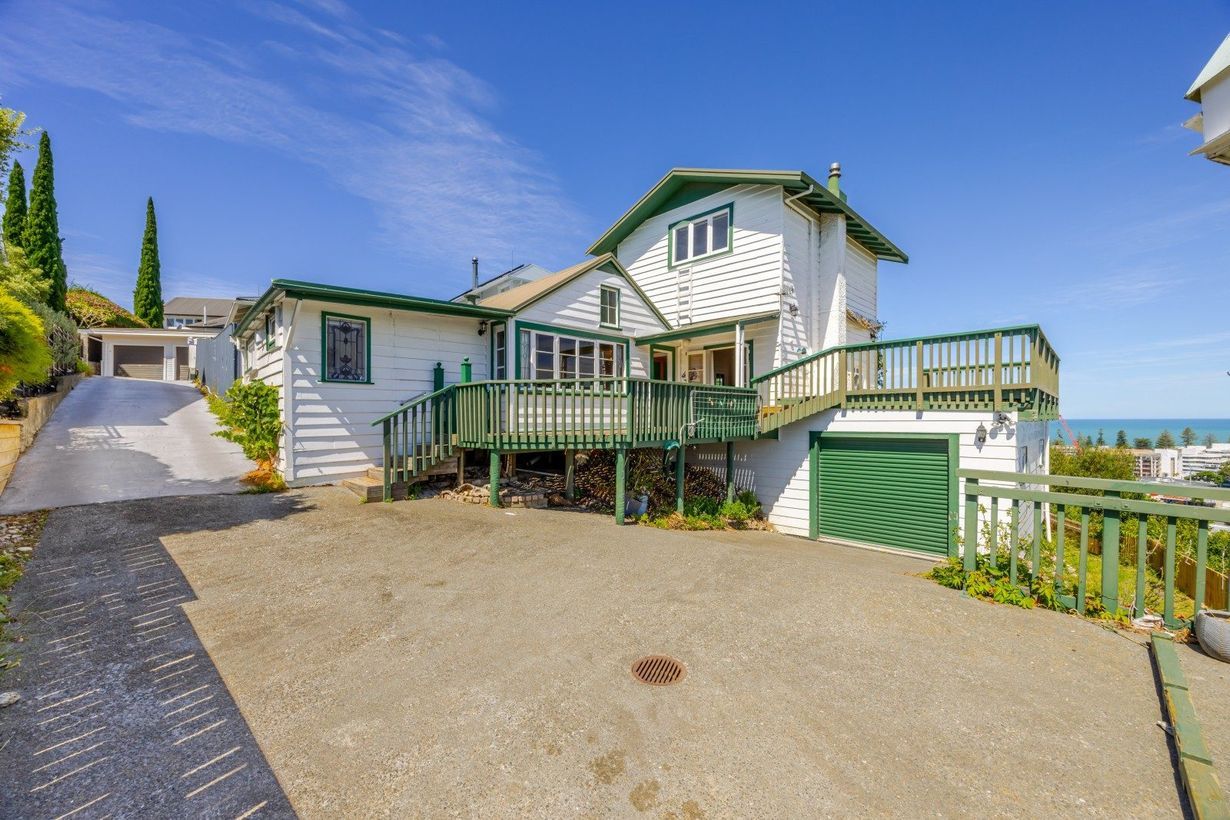 42 Cameron Road, Bluff Hill, Napier City