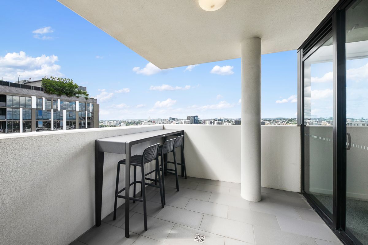 1808/27 Cordelia Street — photo 6 of 10