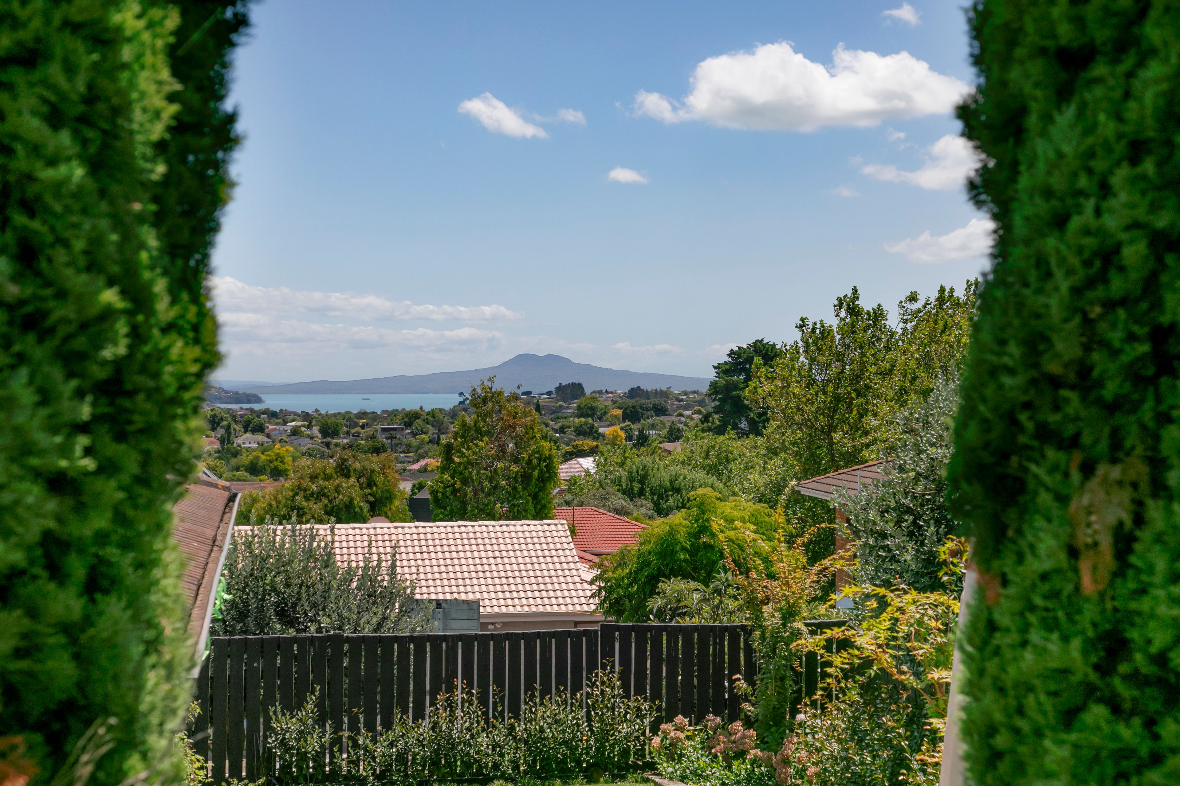 2/6 Tromie Place, Highland Park, Manukau City