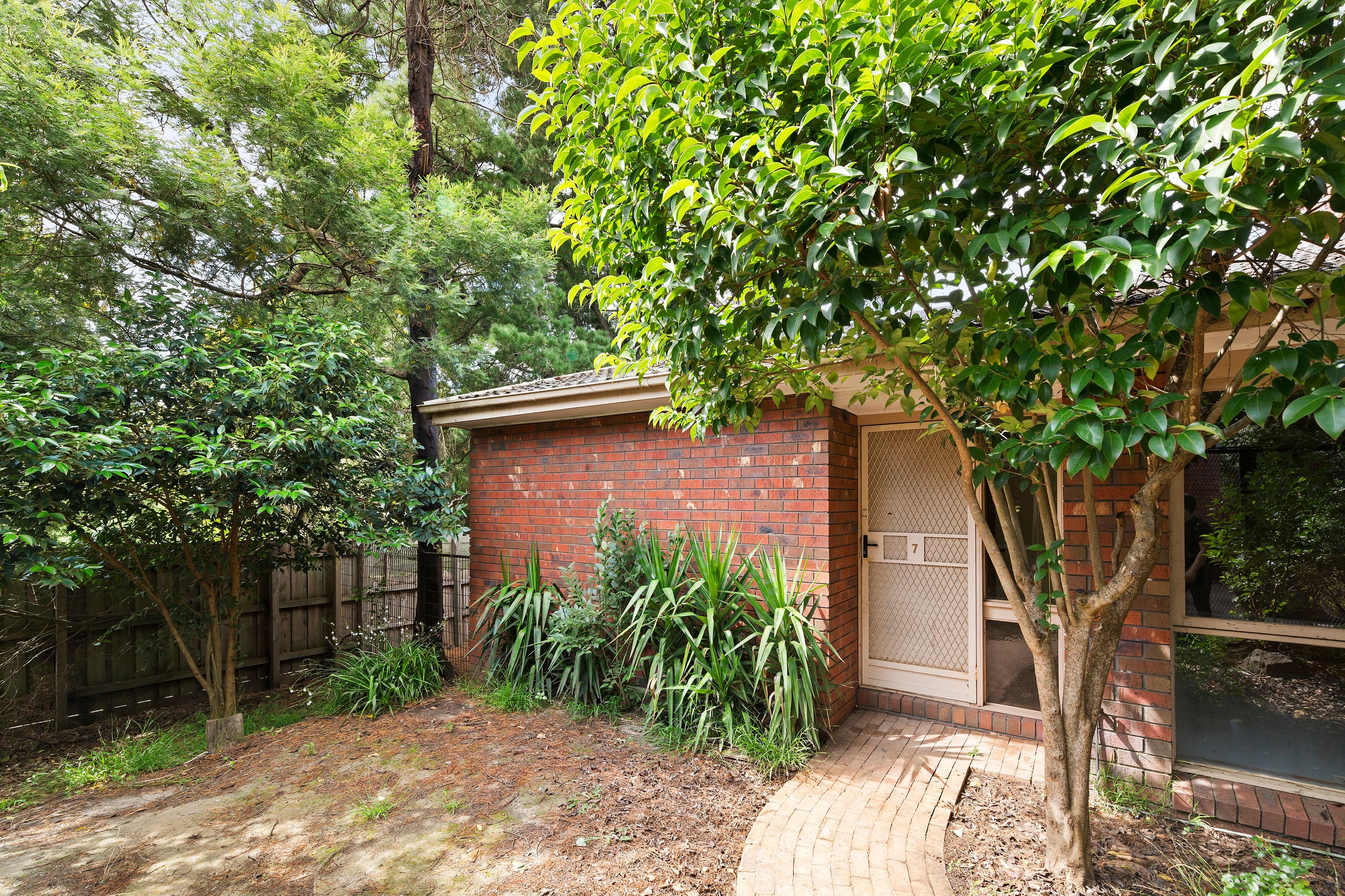 45 Doncaster East Road, Mitcham VIC 3132