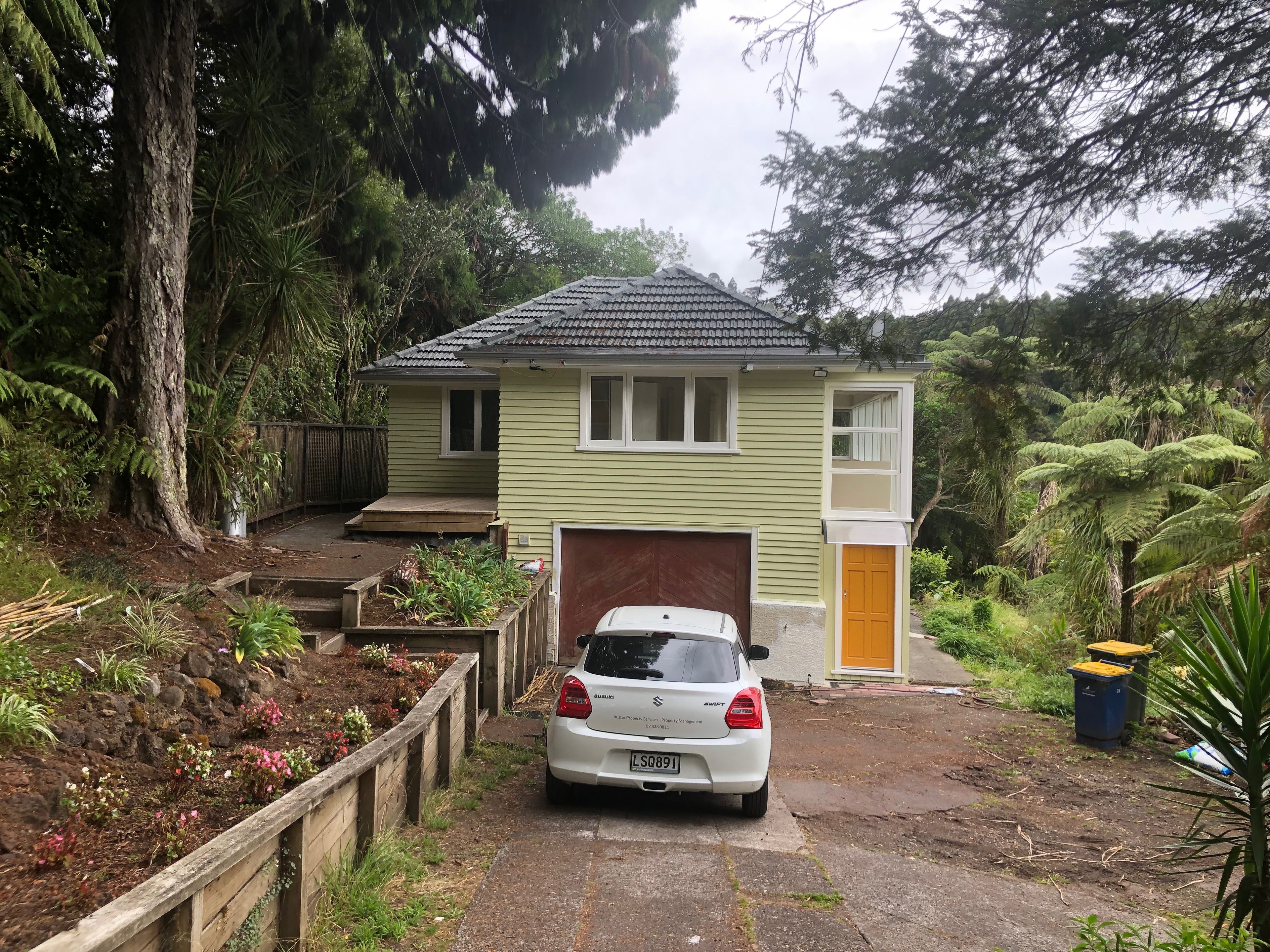 26 Hollywood Avenue, Titirangi, Waitakere City