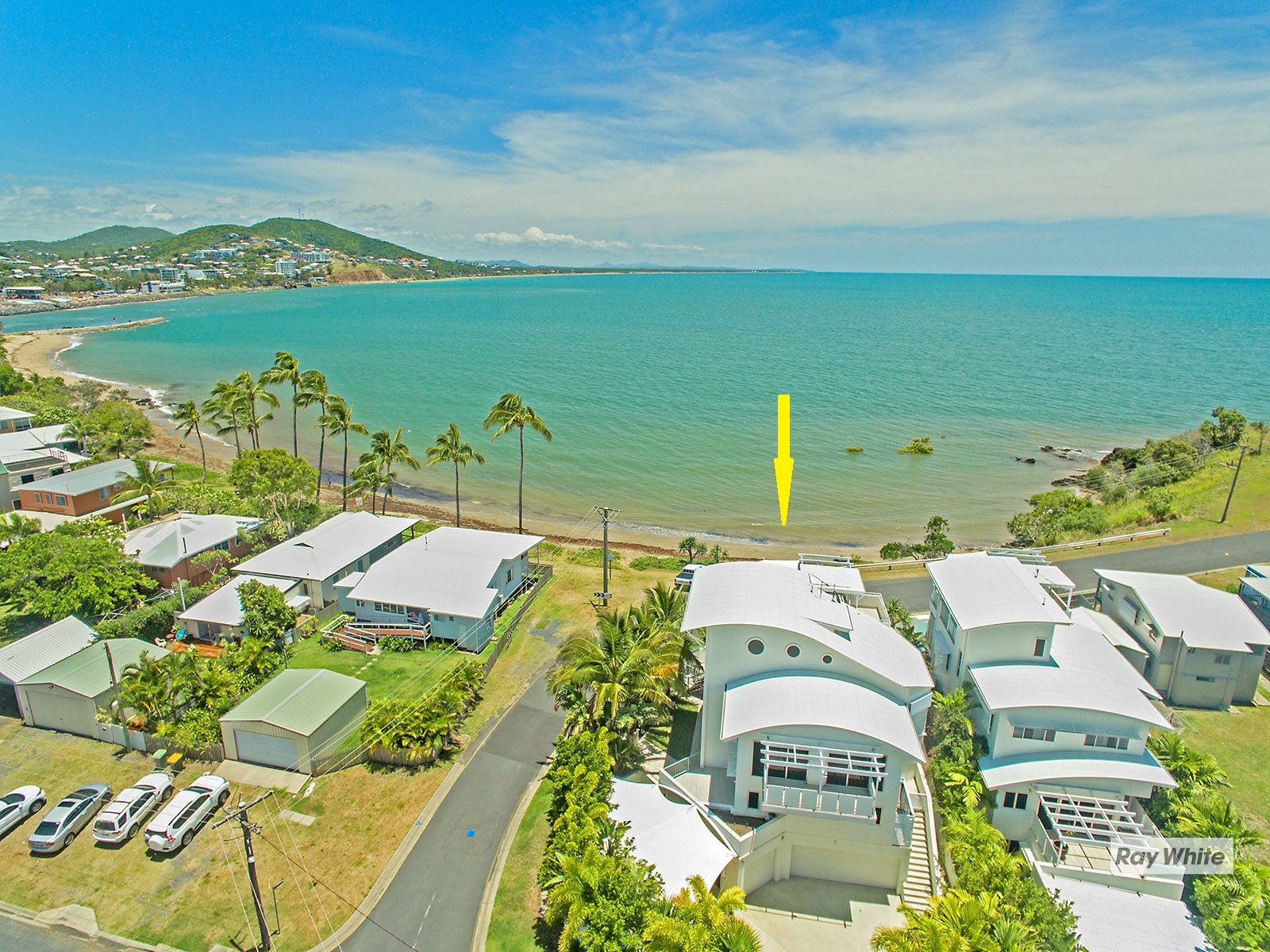 66 Ocean Parade, Cooee Bay, QLD 4703