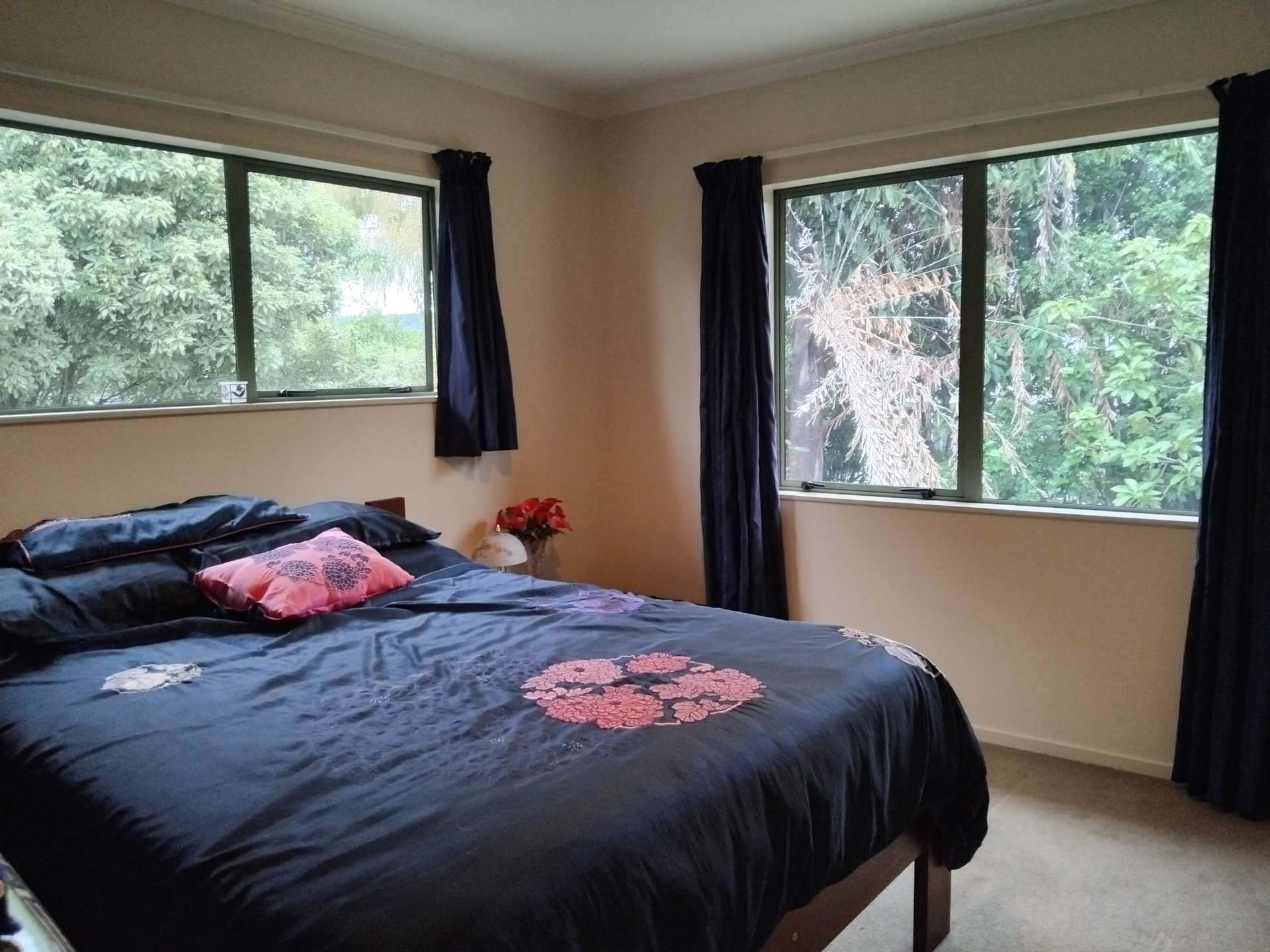 39C Mead Street photo 19