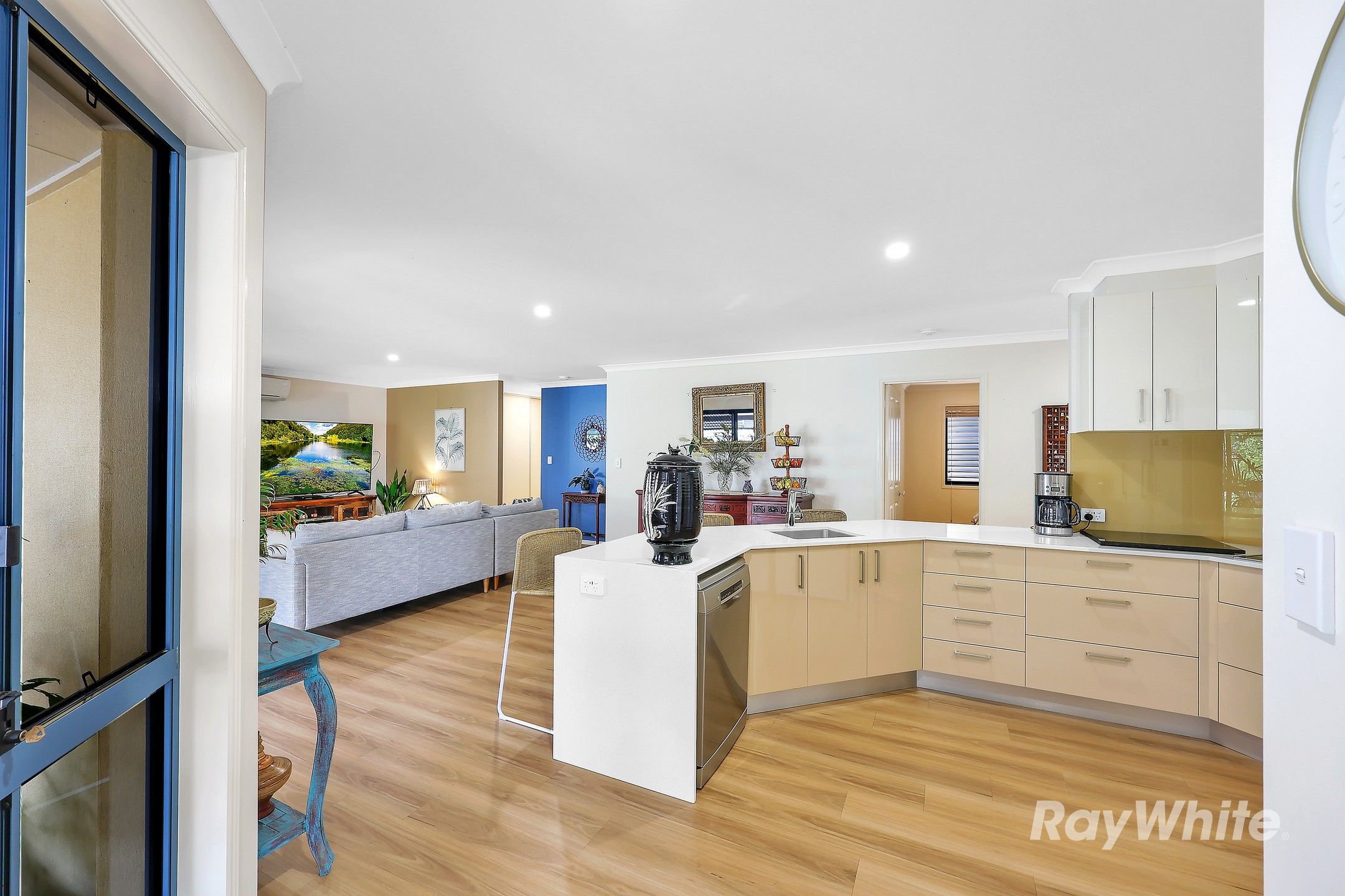 202 Barolin Esplanade — photo 14 of 30