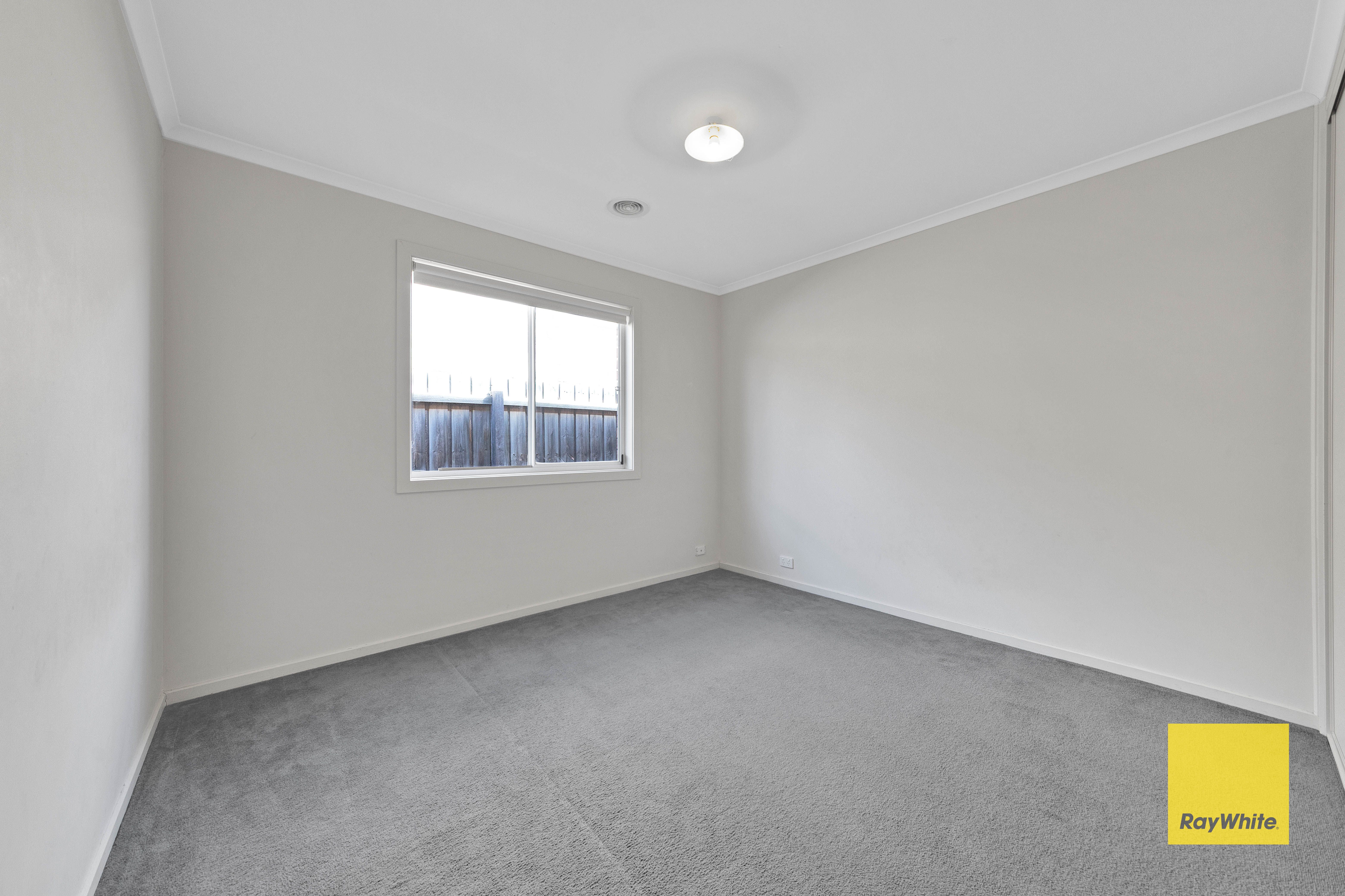 5 Alex Court — photo 11 of 15