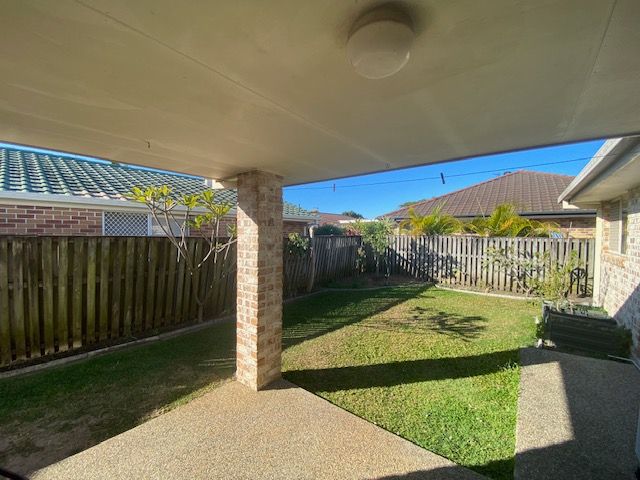 8 Notre Dame Court, Varsity Lakes, QLD 4227