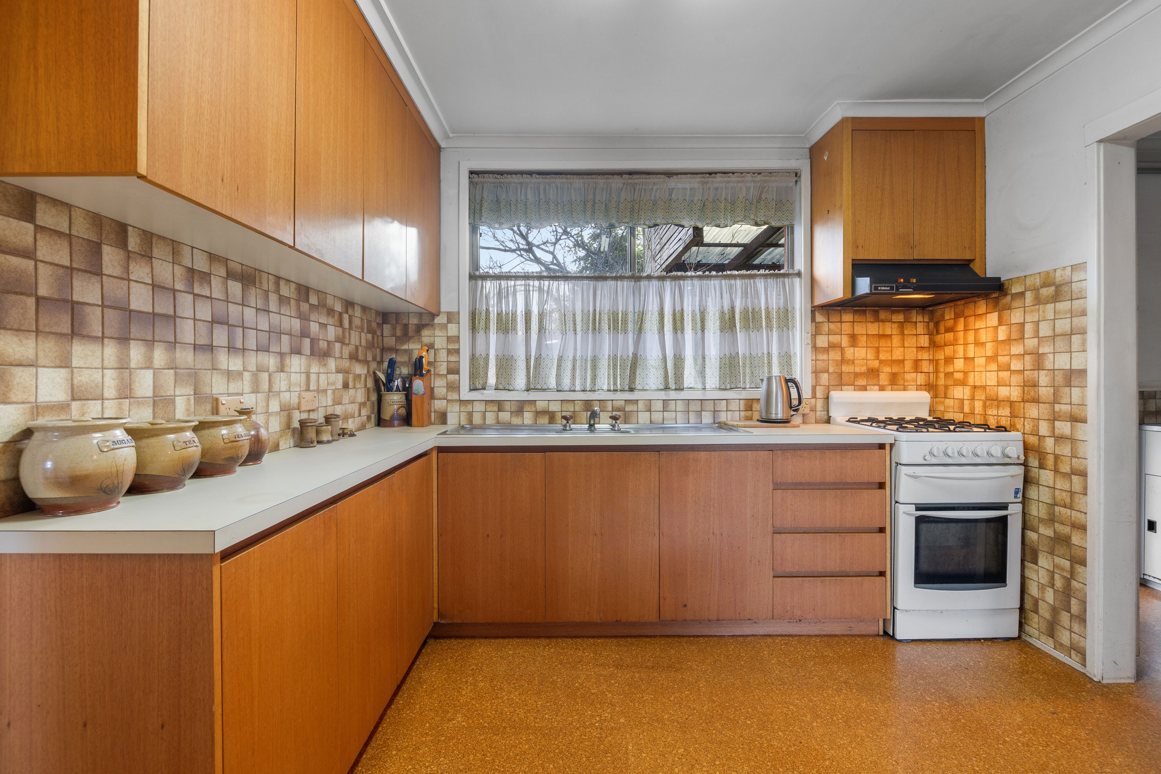24 Karingal Drive, Frankston, VIC 3199