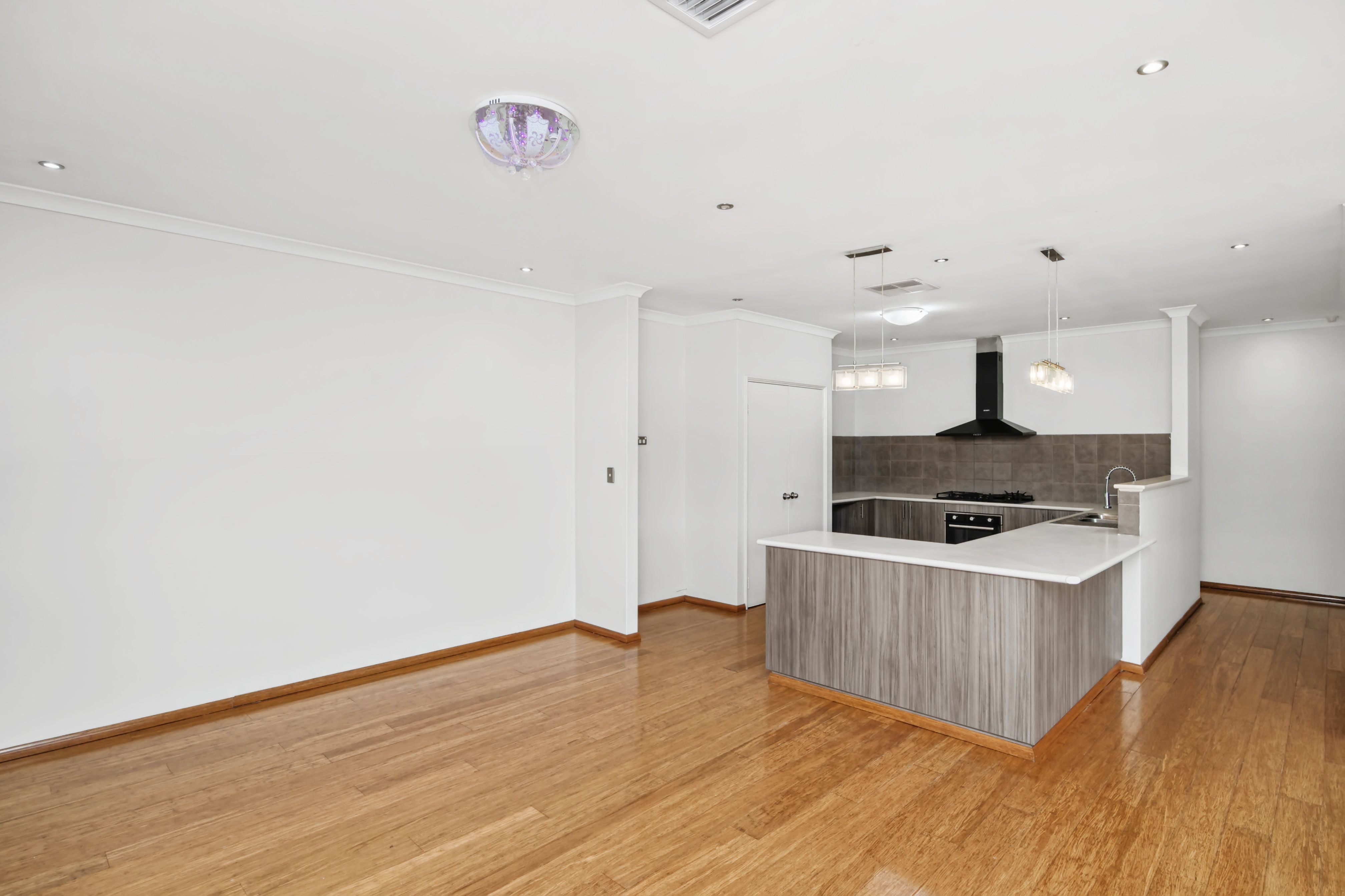 1 Rosemary Street — photo 5 of 30